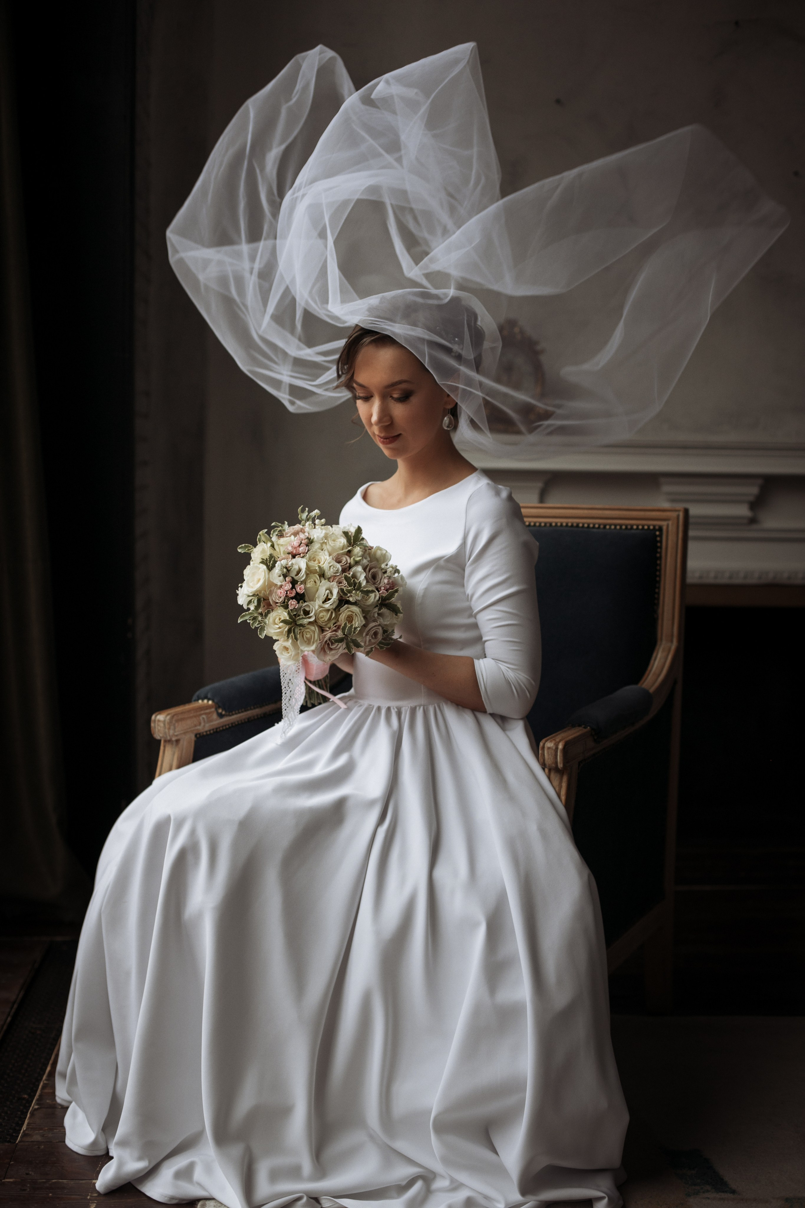 свадебное платье в спб, найти свадебный салон, букет для невесты, хороший ведущий на свадьбу, костюм для жениха, платье для невесты,  подшить свадебное платье, ателье свадебное, фотограф на свадьбу, выпуск, праздник, венчание