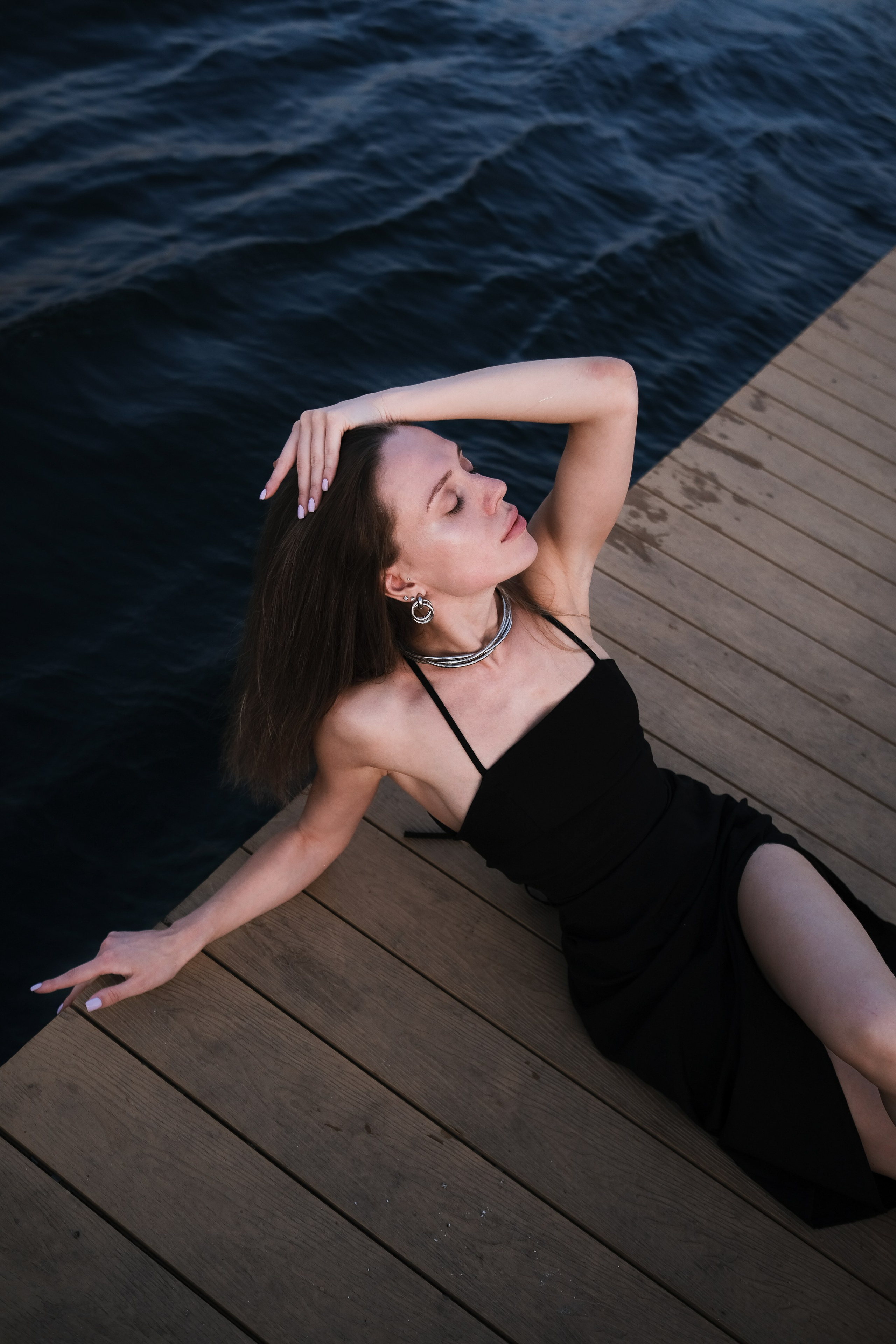 У воды. Главная