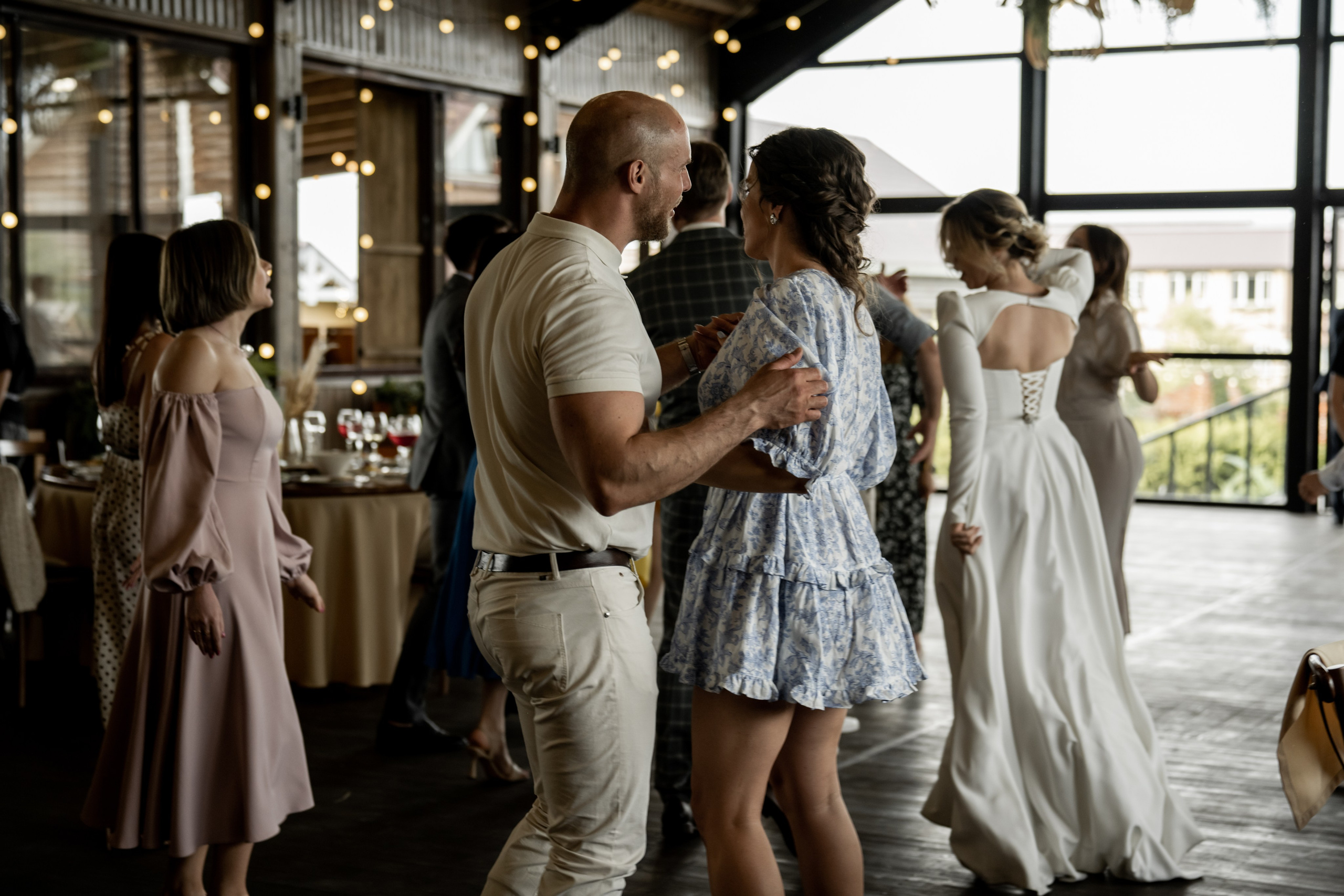 2024. Саша и Ксюша. Свадебный и семейный фотограф в Москве и Европе Евгения Амелина