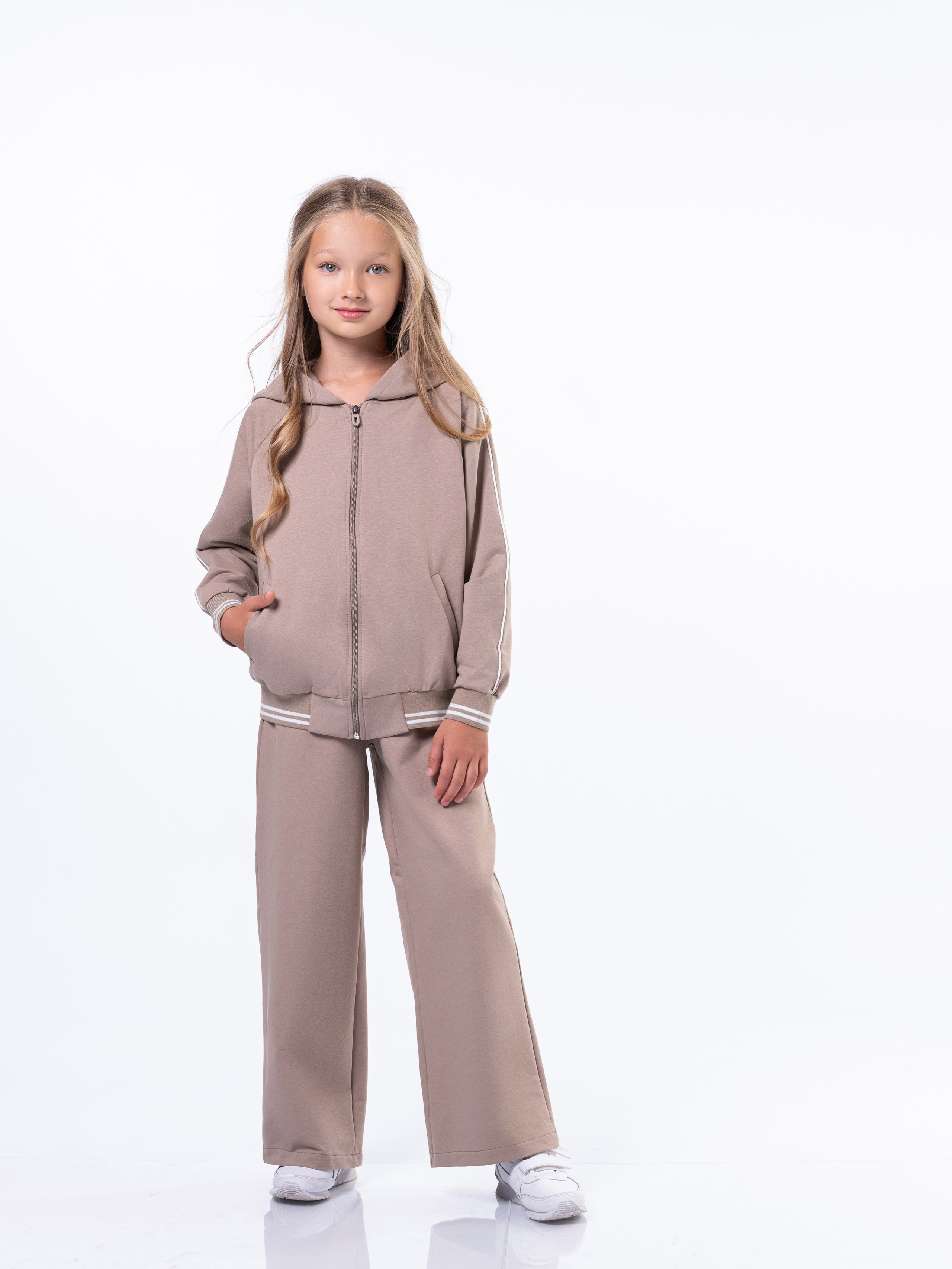 МОДЕЛЬ АЛИСА. Студия рекламной и предметной съемки товаров WELKO Studio