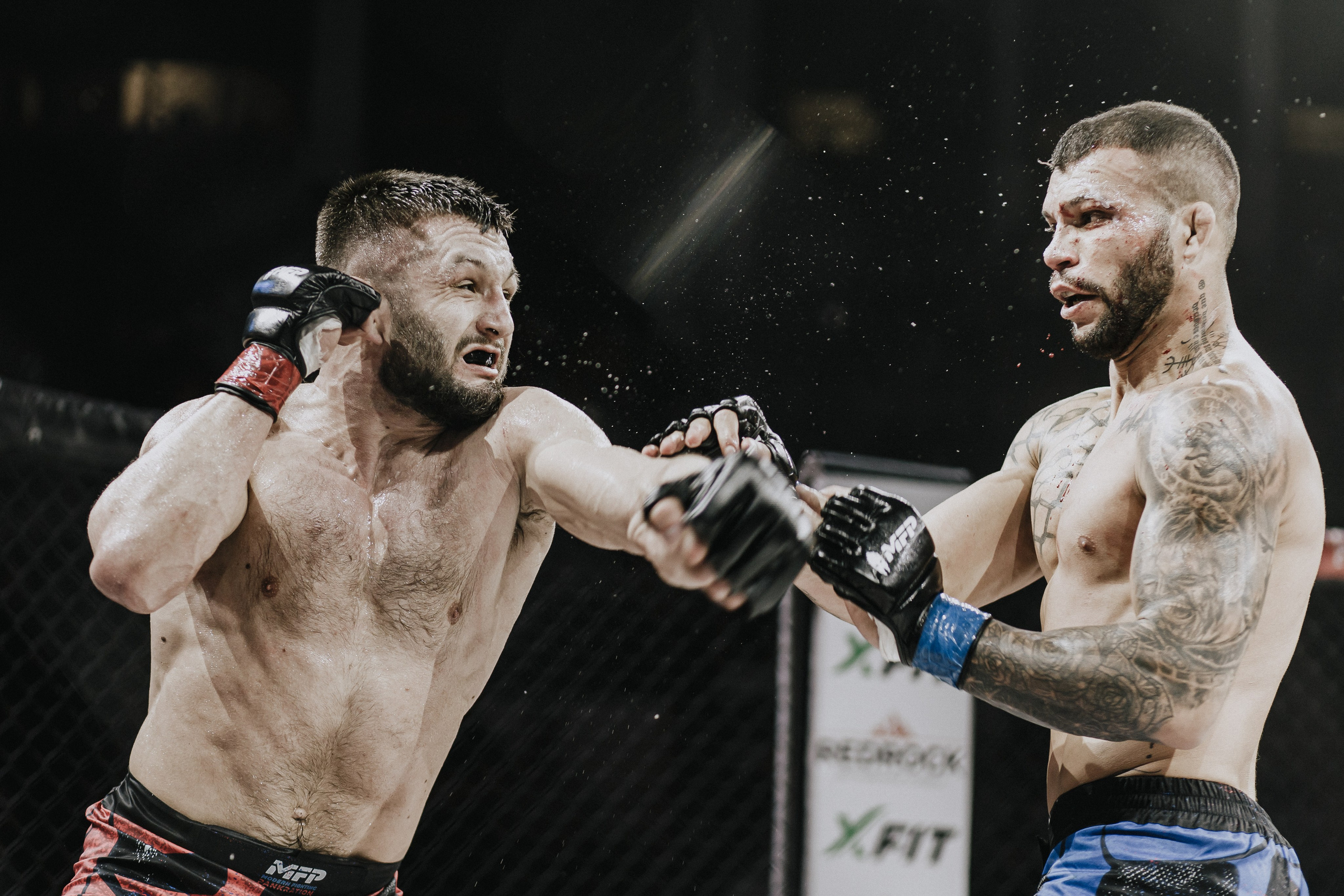 MFP246 МАКСИМ БУТОРИН VS МАРСИО БРЕНО. Фотограф Иркутск Антипин Сергей