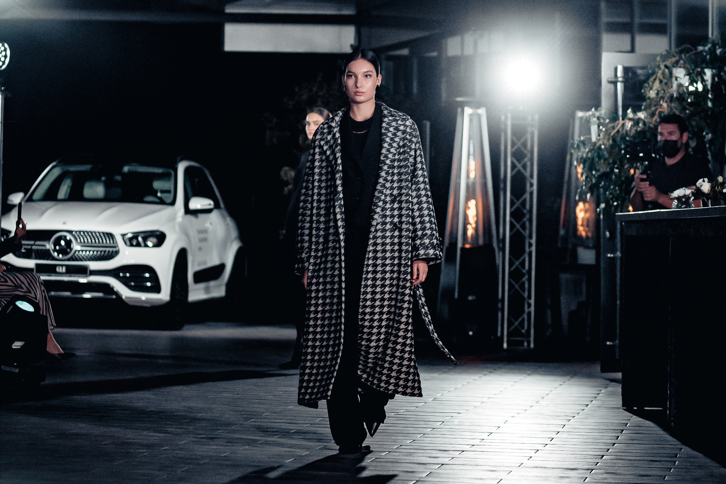 Закрытый показ дизайнера Ansel в рамках осеннего сезона…. RetroChic Фото