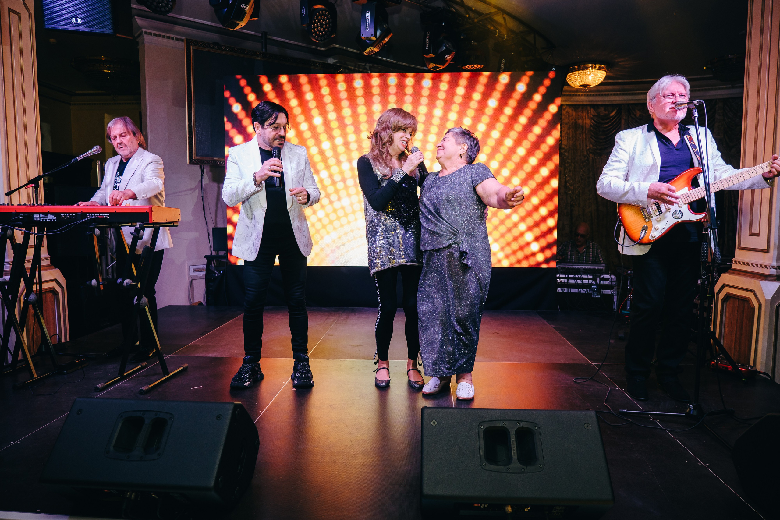 Репортаж. Николай Манвелов — свадебный фотограф в Армавире. Фотокурсы, обучение