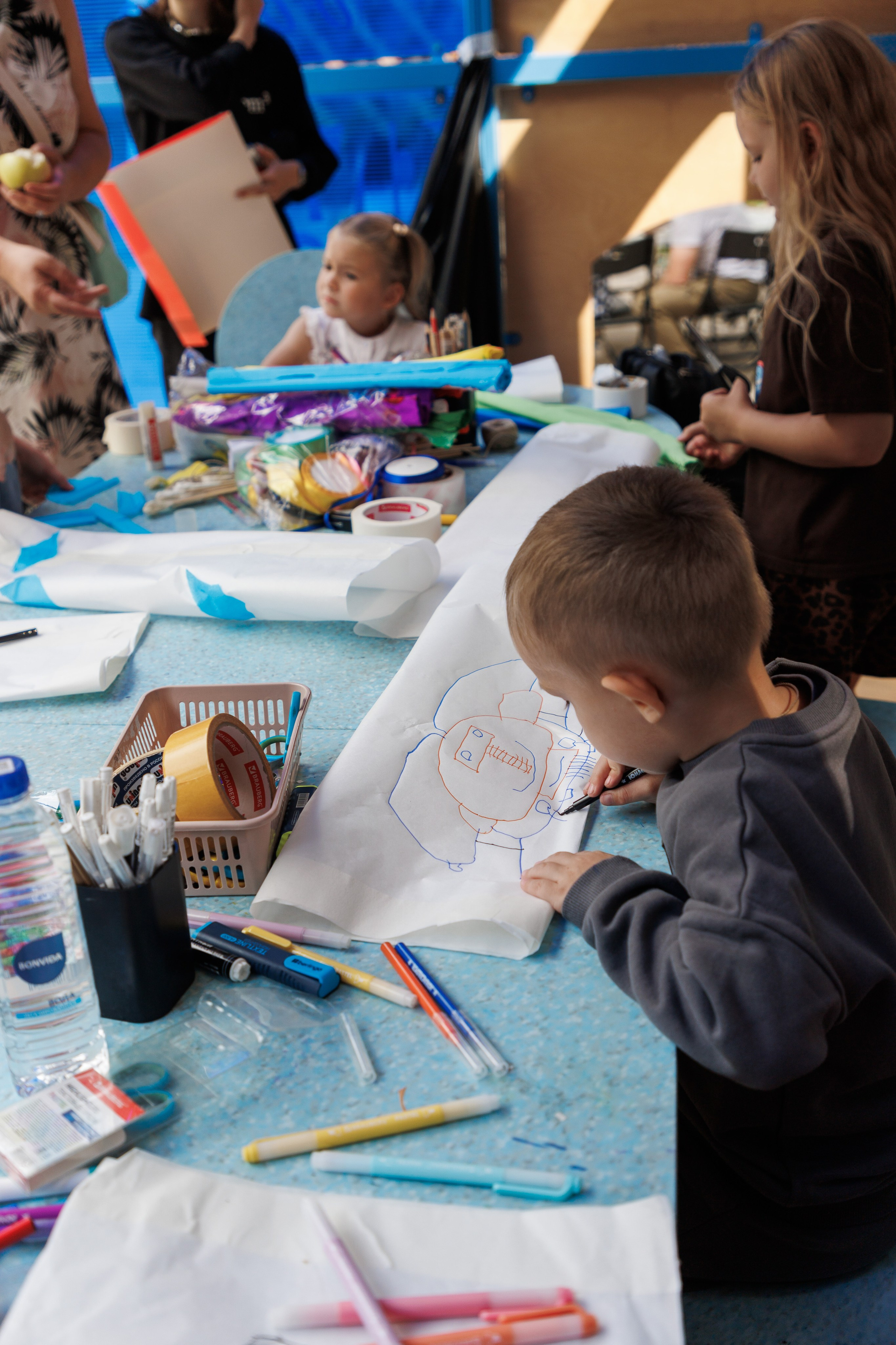 Книжный фестиваль «Смены» в Выксе 2025. Фотограф городских и семейных событий Артем Карпухин