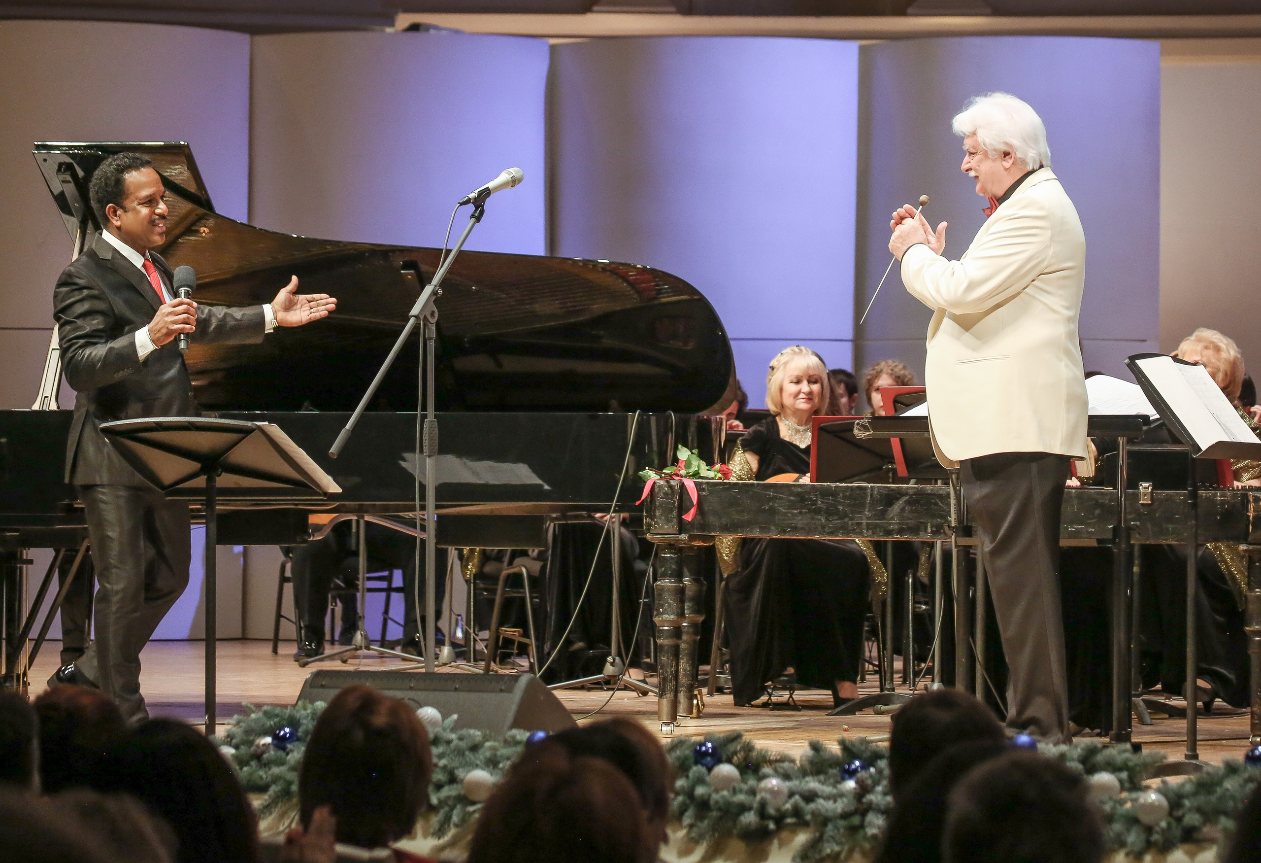 Christmas in Blue. Дарья Письменюк / Darya Leitstern — фотограф, музыкант, журналист, путешественник