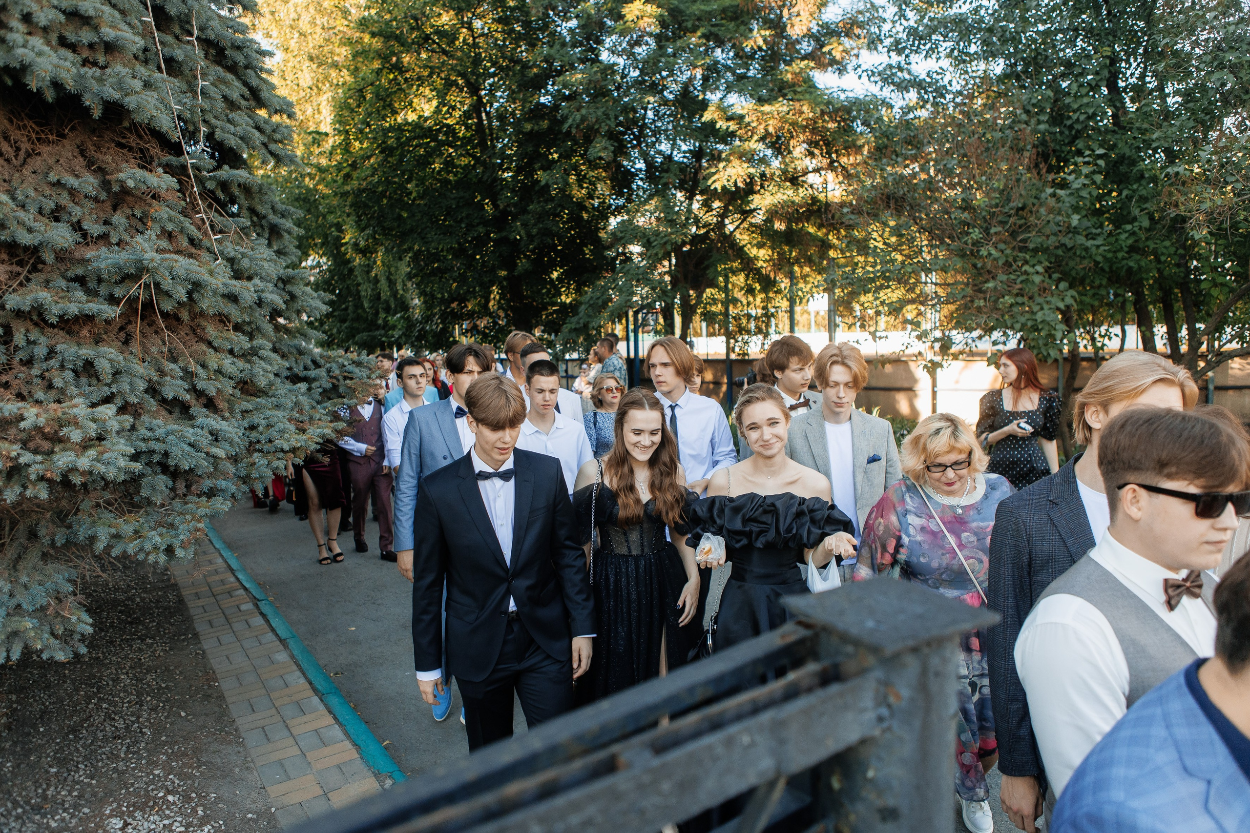 Выпускной Гимназия 12 2024 г. Свадебный и портретный Фотограф в Липецке Дмитрий Котюков