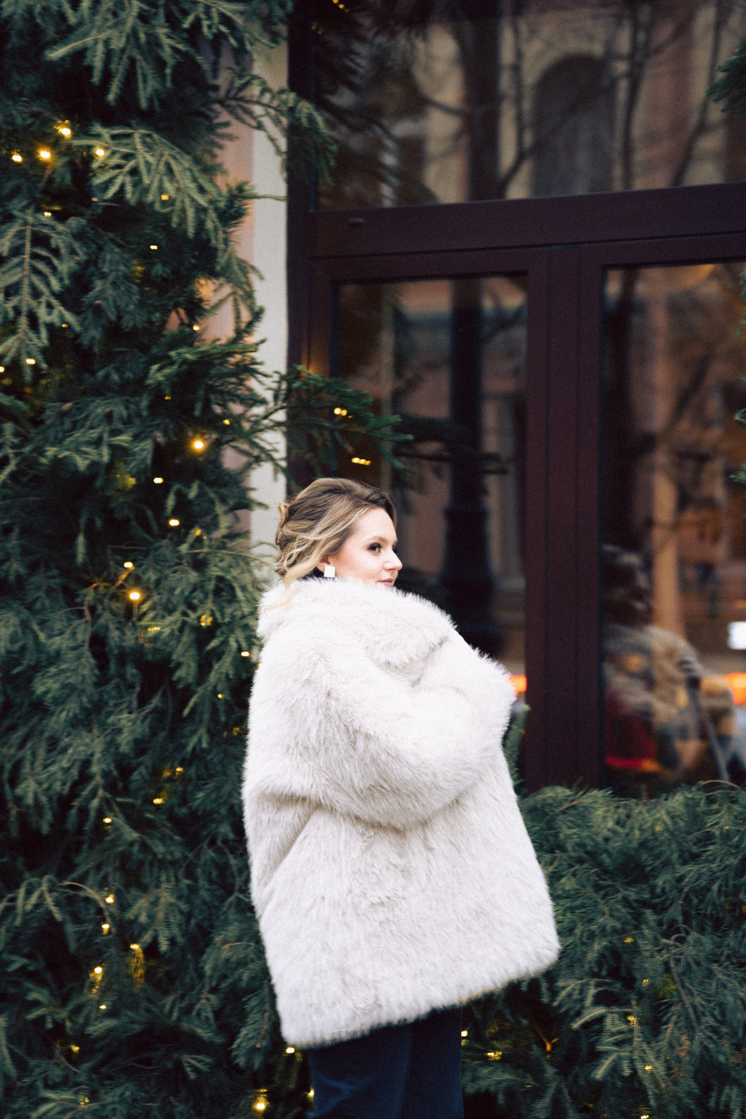 НОВОГОДНЯЯ ФОТОСЕСИИЯ В СТУДИИ ДЛЯ ДЕВУШКИ И ПРОГУЛКА ПО ЧЕРНЫШЕВСКОЙ. Профессиональный фотограф, Санкт-Петербург — Виктория Богомолова