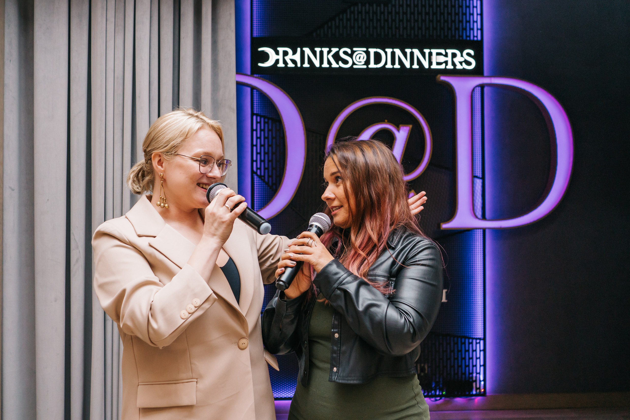 Бизнес-стендап. Женский фотограф в Москве Анастасия Сидорова