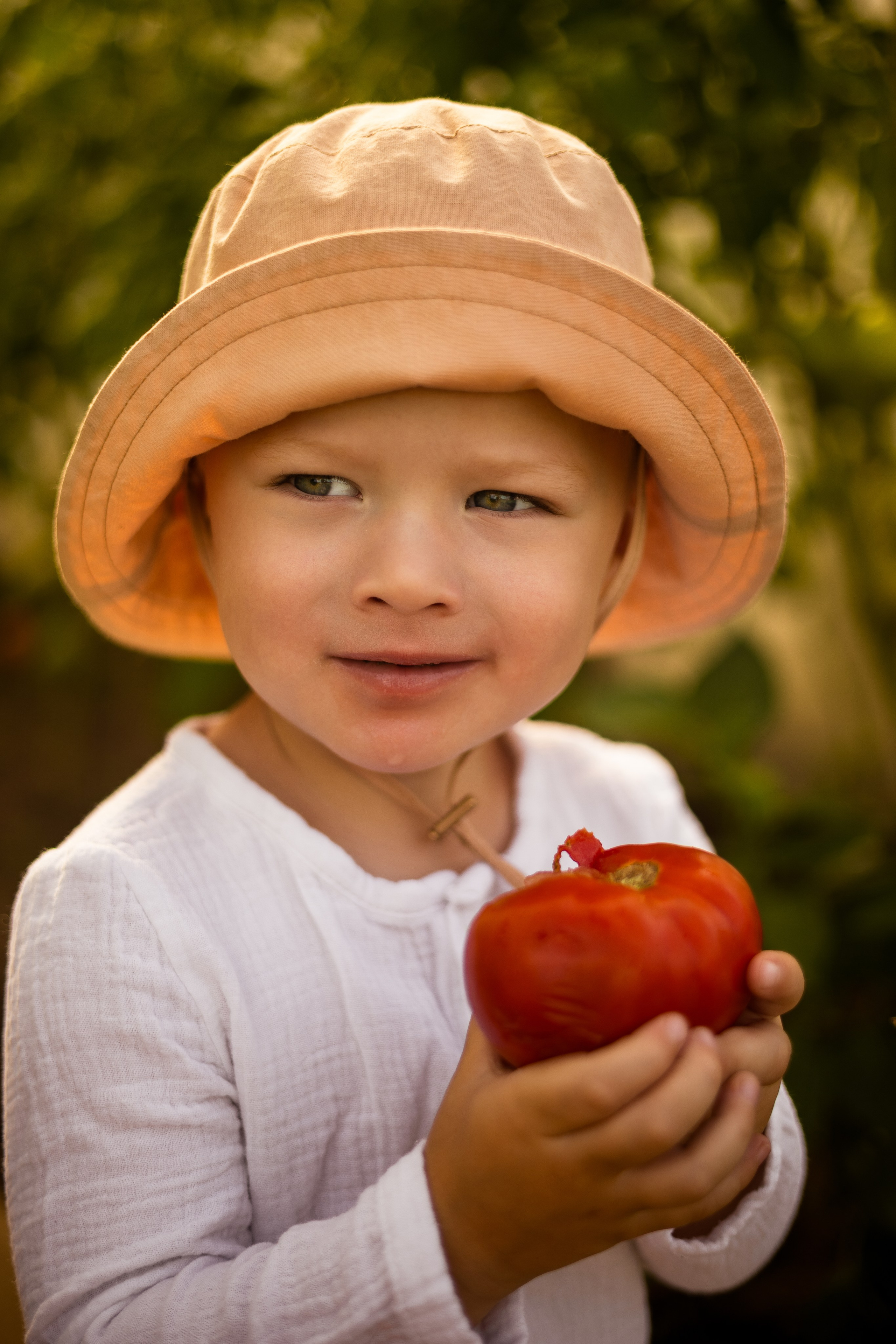 Детская фотосессия. Помидорки. Фотограф Самойлова Анна Архангельск, Северодвинск