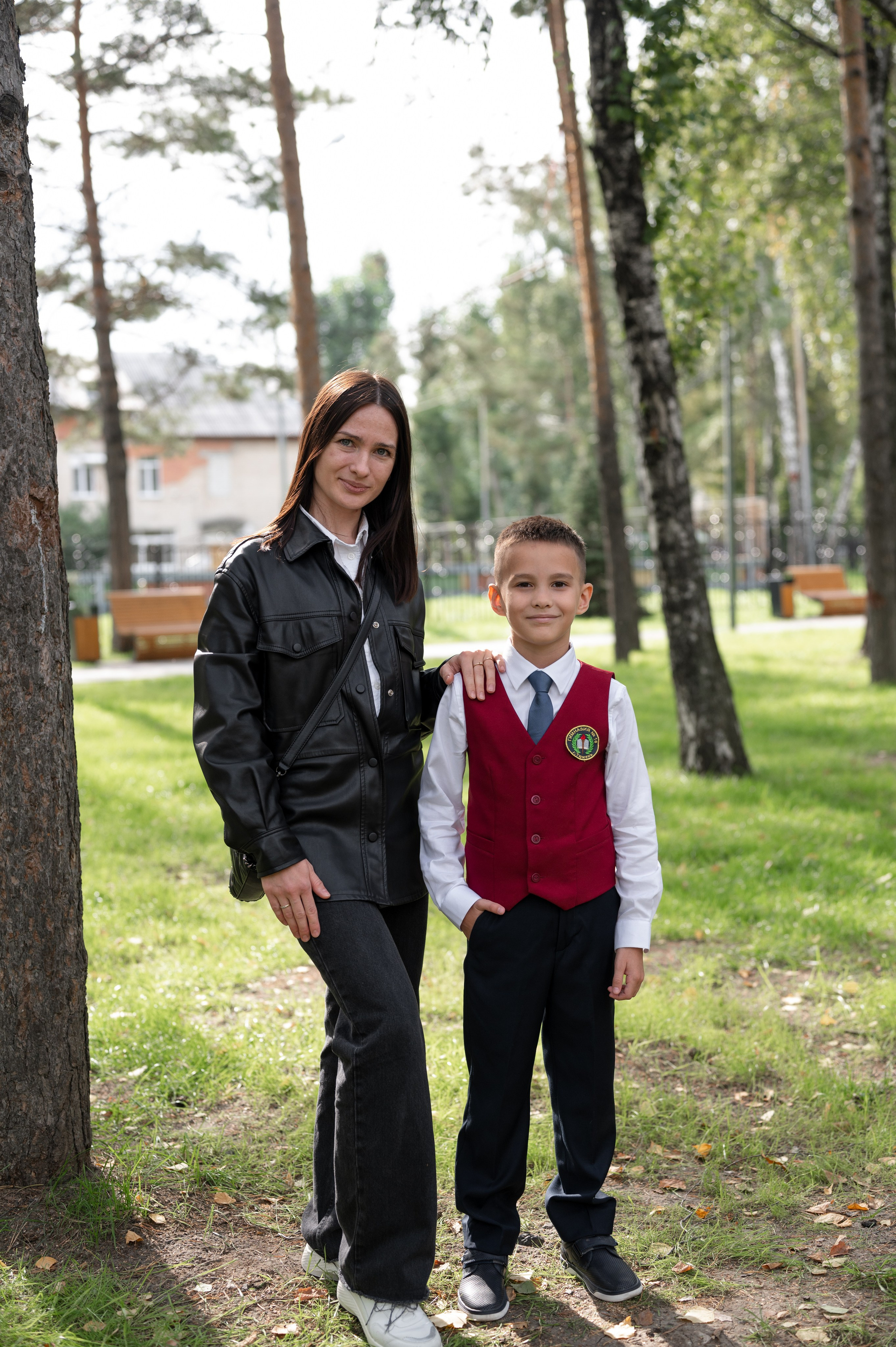 1 сентября 16 гимназия 2 класс (линейка + в классе+ на улице). Фотограф новорожденных, семейный детский в Тюмени Татьяна Морозова