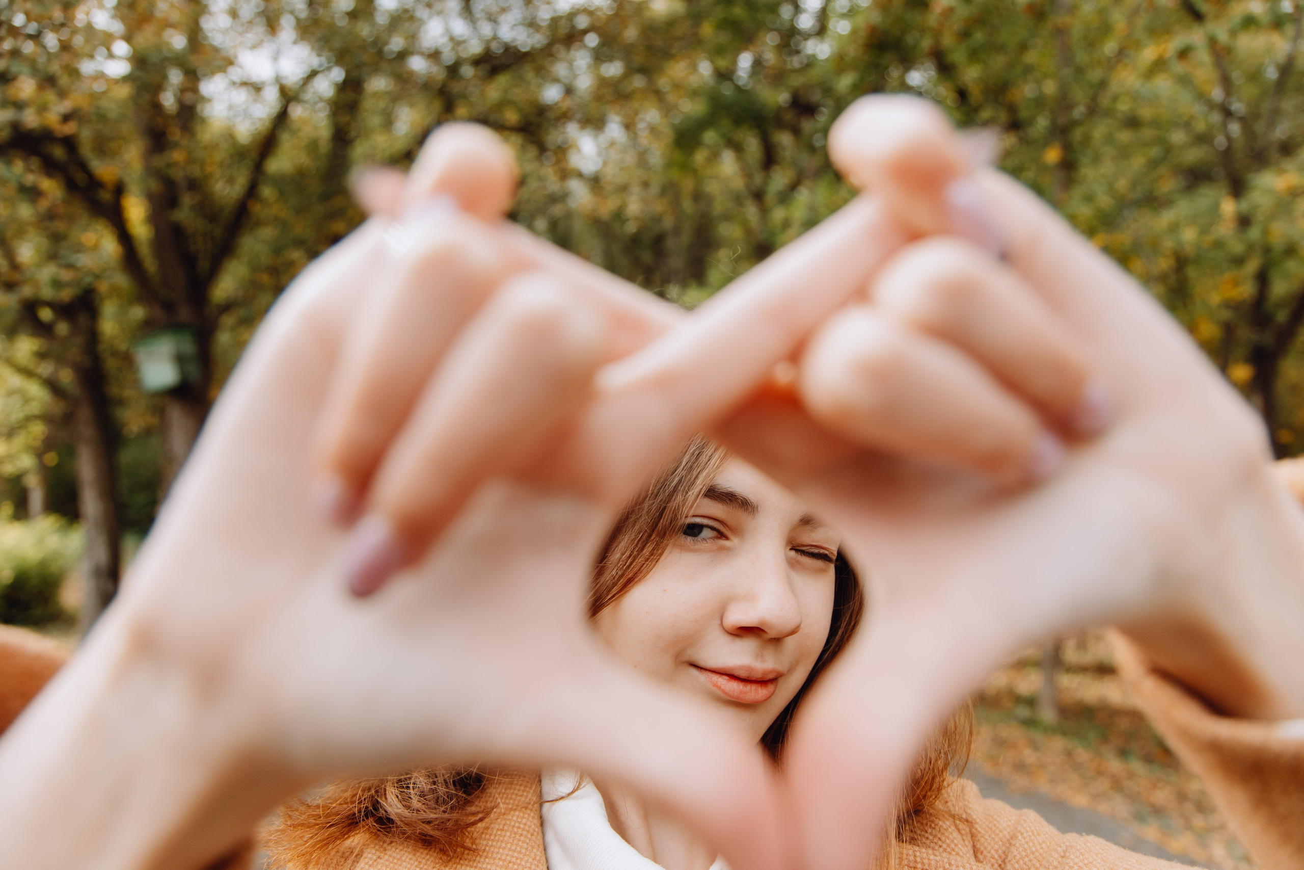 Школьные альбомы в Чернянке. Фотограф Максим Никонов