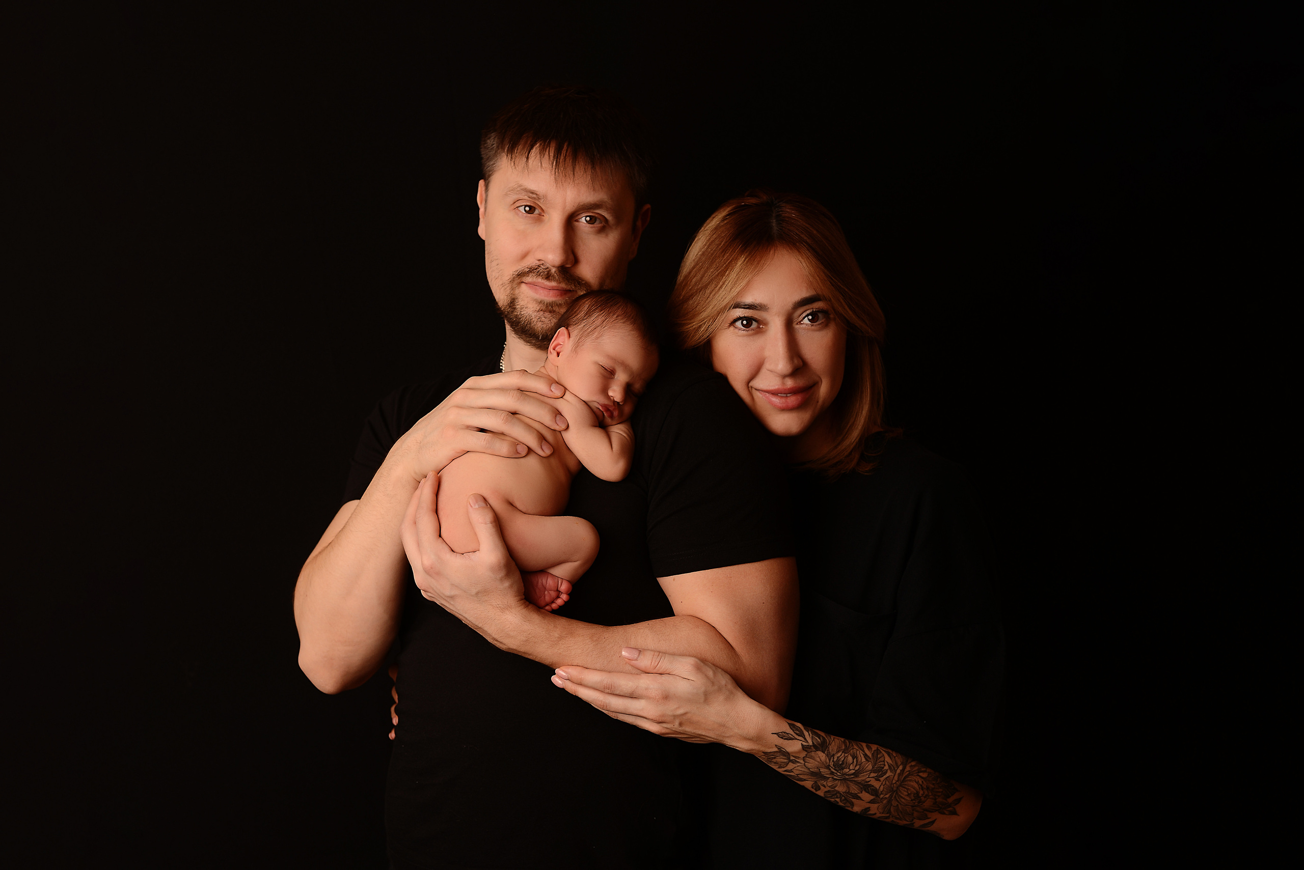 Фото с родителями. Фотограф новорожденных Кемерово Анастасия Шромова