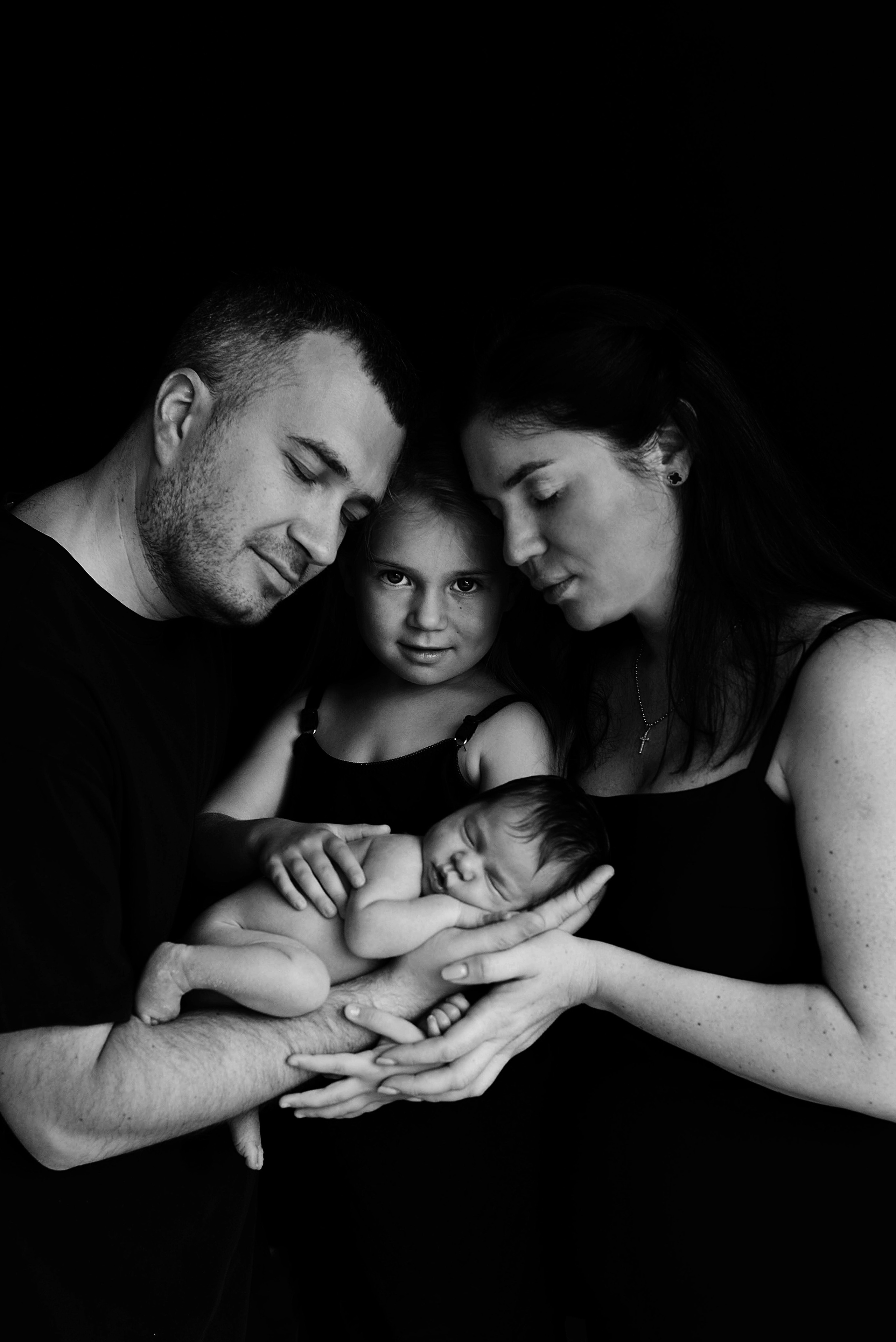 Фото с родителями. Фотограф новорожденных Кемерово Анастасия Шромова