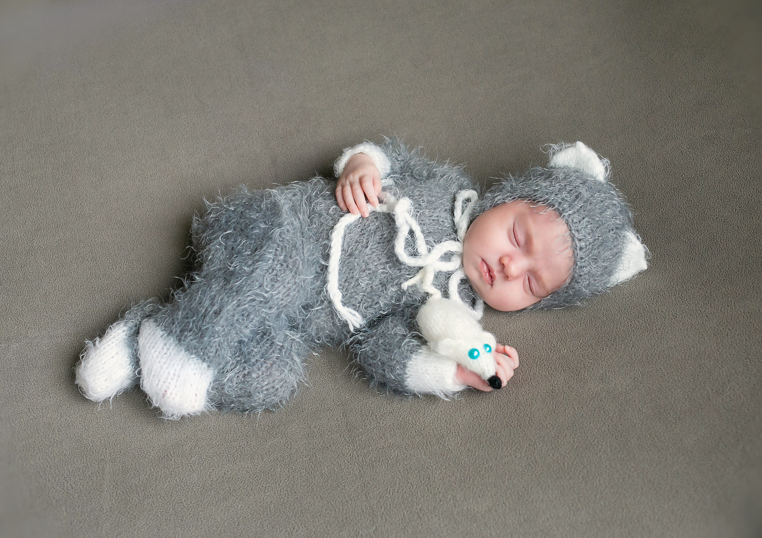 Новорожденные. Фотограф новорожденных и семейный фотограф НСО г. Бердск Марина Львова