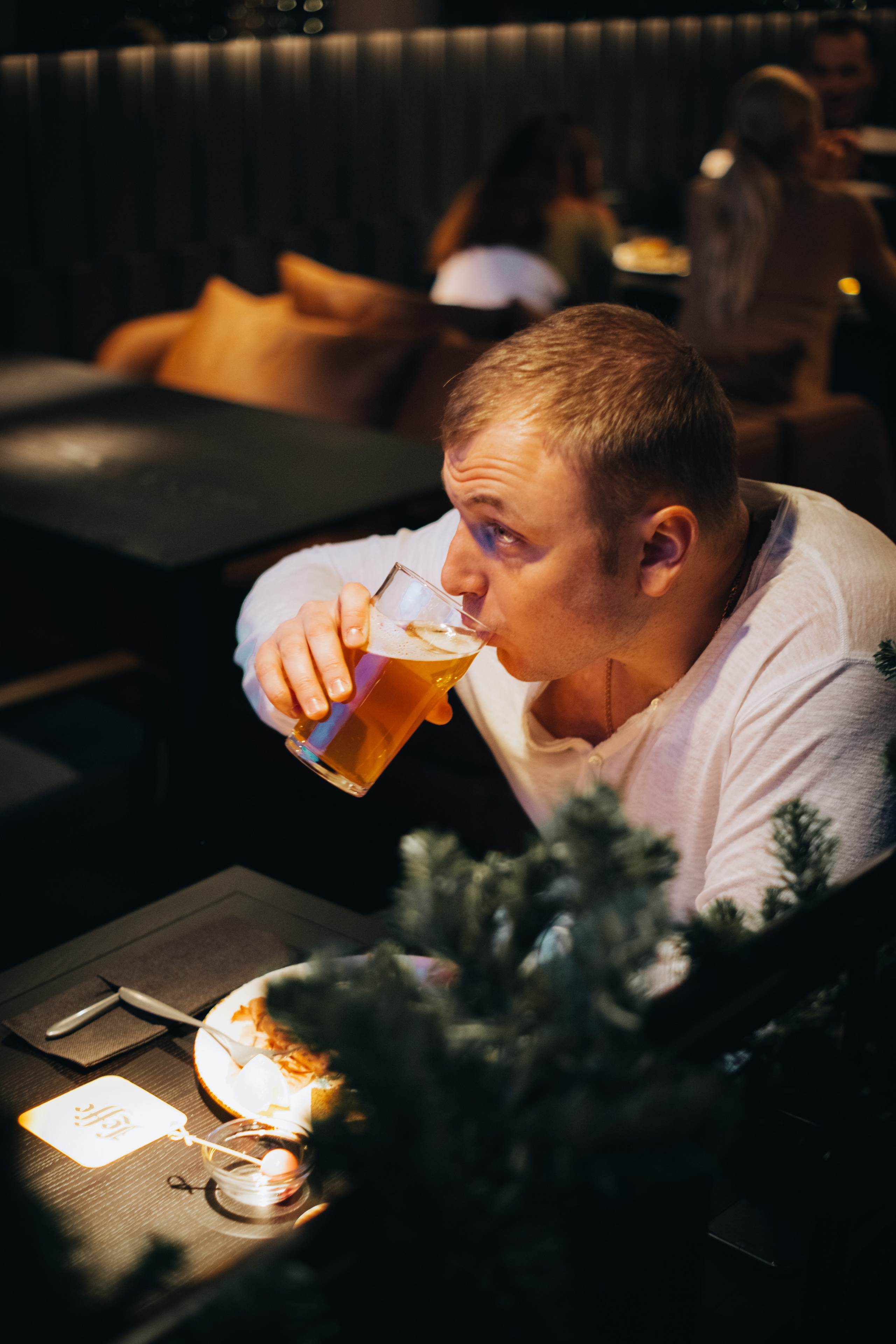 Ресторан Джентлмены. KRIS KRUPINNIKOVA