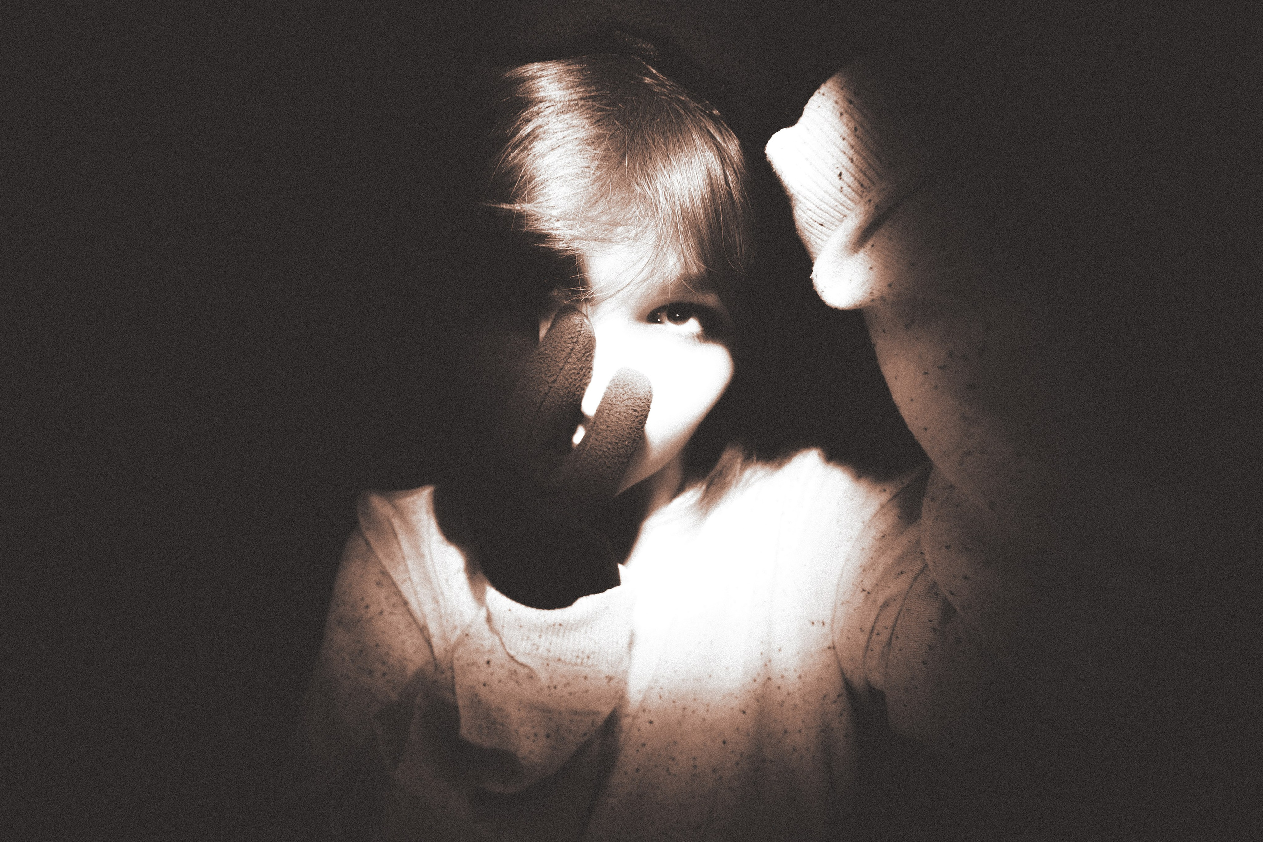 Obsssn. Polypolarphotography