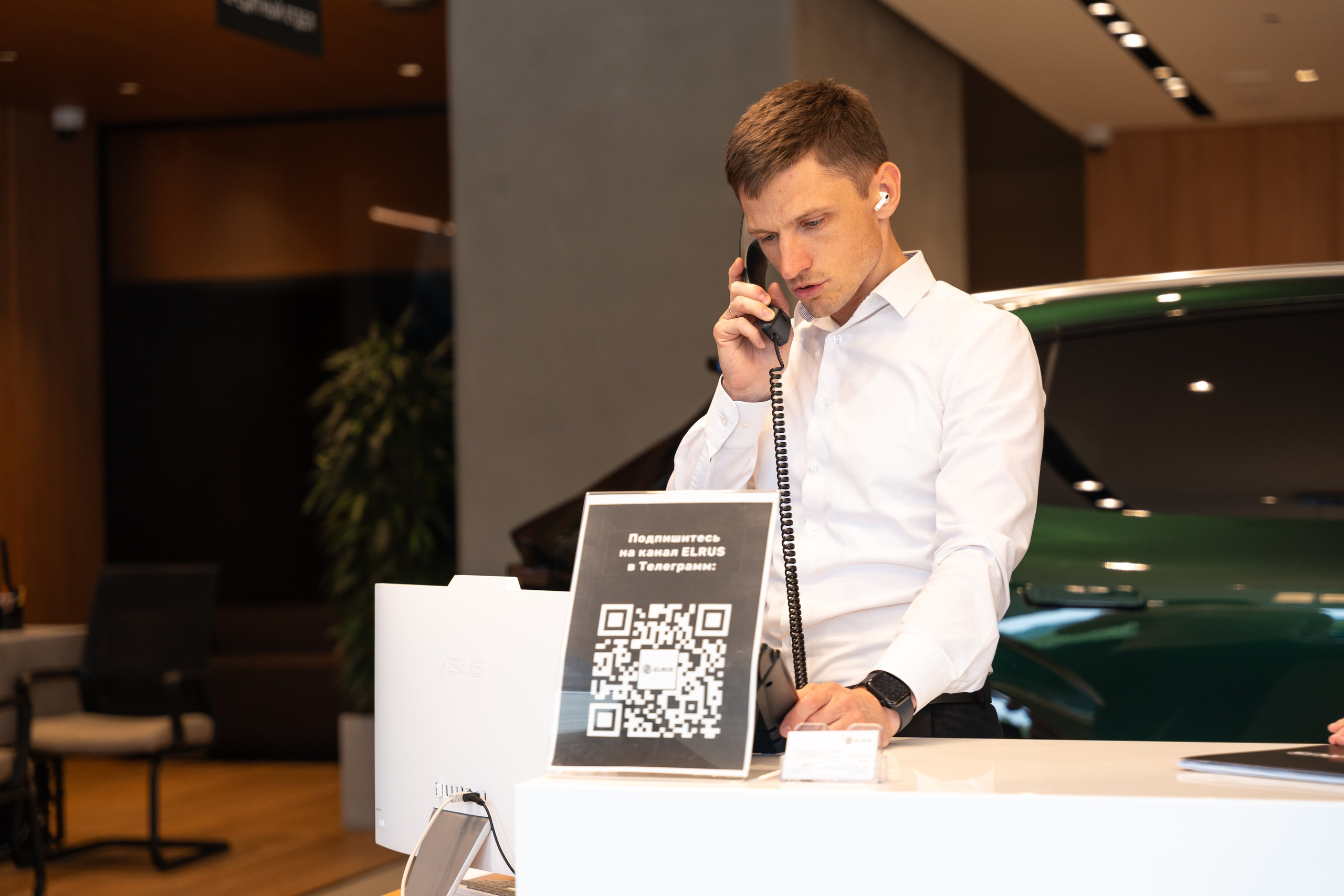 Интерьерная фотосъемка автосалона Elrus в Краснодаре. Zeekr, LiXiang Профессиональная фотосъемка интерьера премиум-автосалона в Краснодаре. Шедевры для Вас! Фотограф и Видеограф в Краснодаре Пахиев Руслан