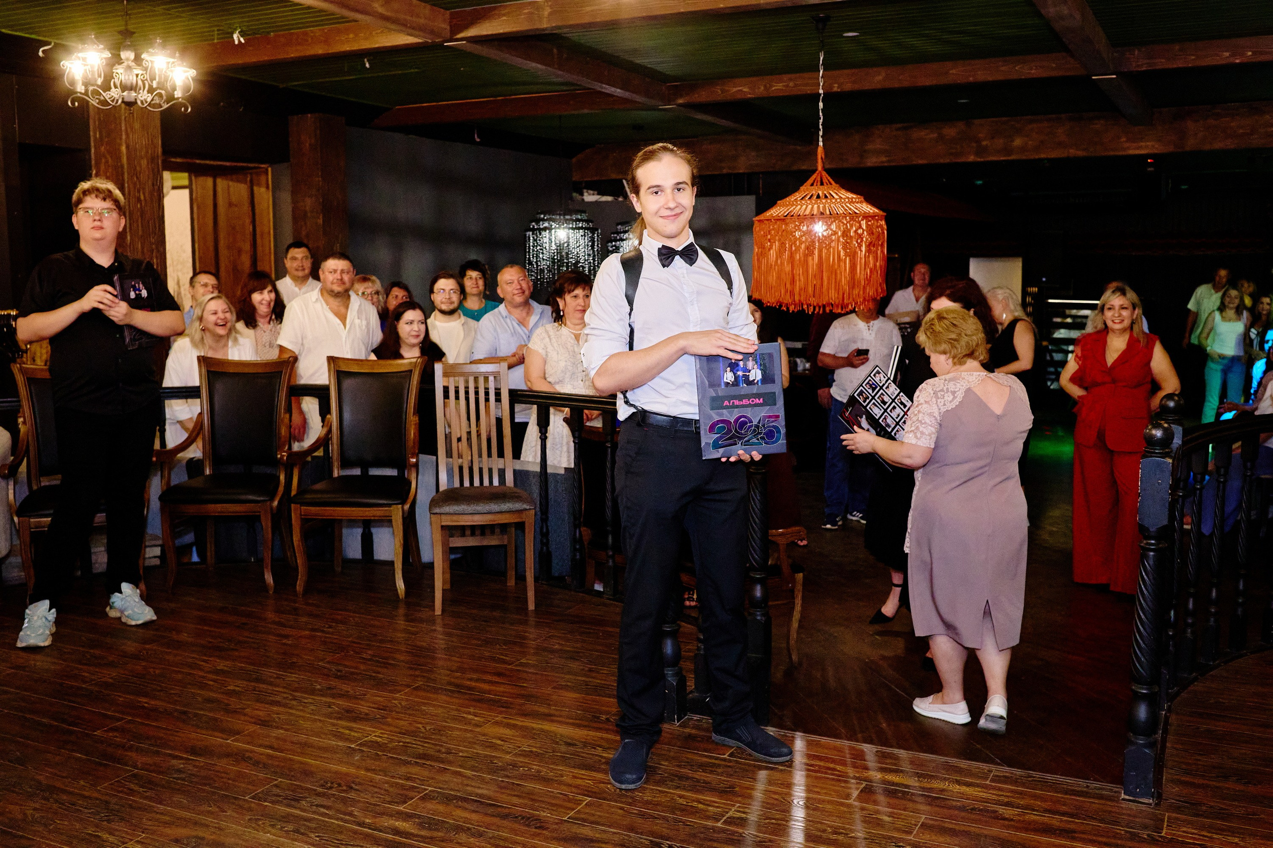 Выпускной 35 Сош. Фотограф Выпускные альбомы Таганрог Сергей Коробченко