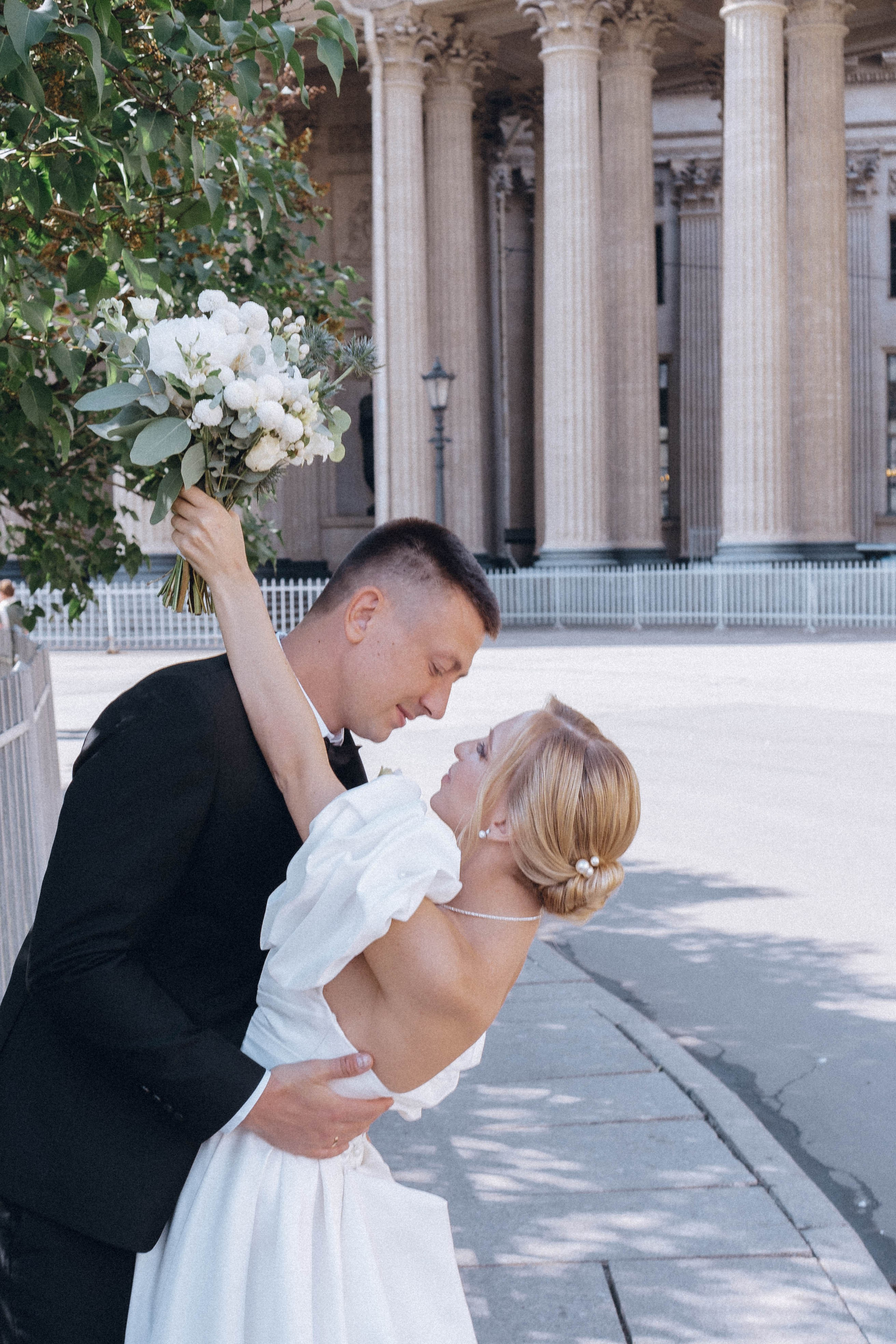 СВАДЕНБНАЯ СЬЕМКА НА КАТЕРЕ ПО КАНАЛАМ САНКТ-ПЕТЕРБУРГА И В АКВАТОРИИ НЕВЫ. Профессиональный фотограф, Санкт-Петербург — Виктория Богомолова