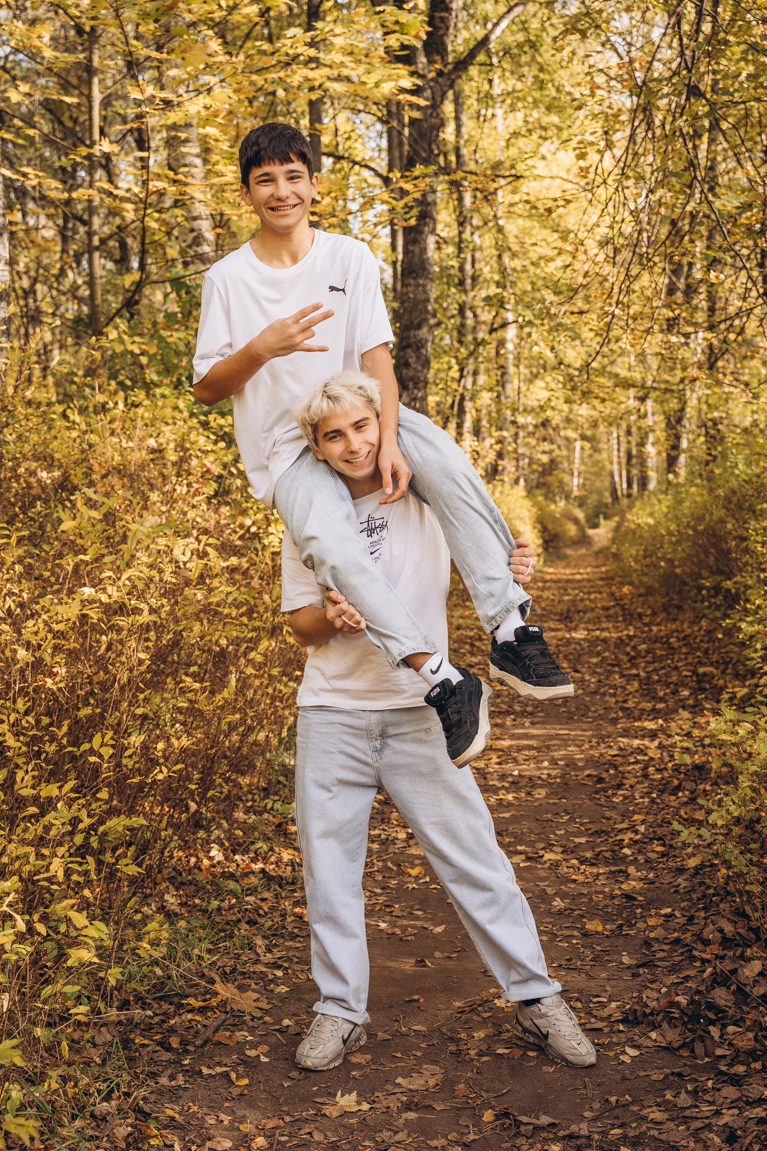 ОСЕННЯЯ СЪЁМКА. 9 КЛАСС. МАРГАРИТА КУДРЯШОВА СВАДЕБНЫЙ И СЕМЕЙНЫЙ ФОТОГРАФ ТВЕРЬ МОСКВА