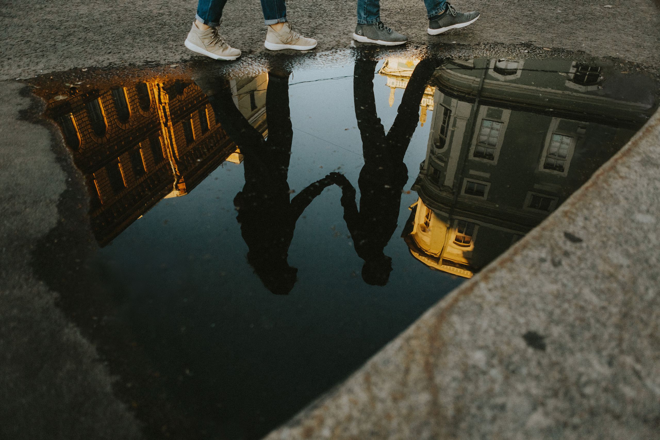 Разводные мосты, живые каменные львы. Свадебный и семейный фотограф в Санкт-Петербурге и Москве
