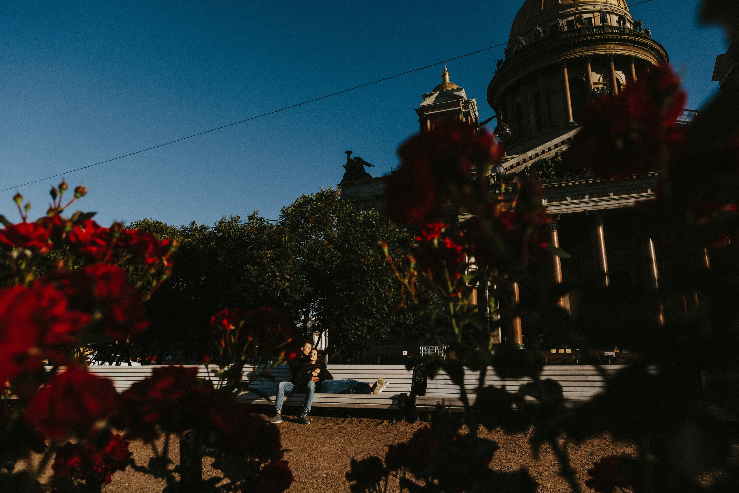Разводные мосты, живые каменные львы. Свадебный и семейный фотограф в Санкт-Петербурге и Москве