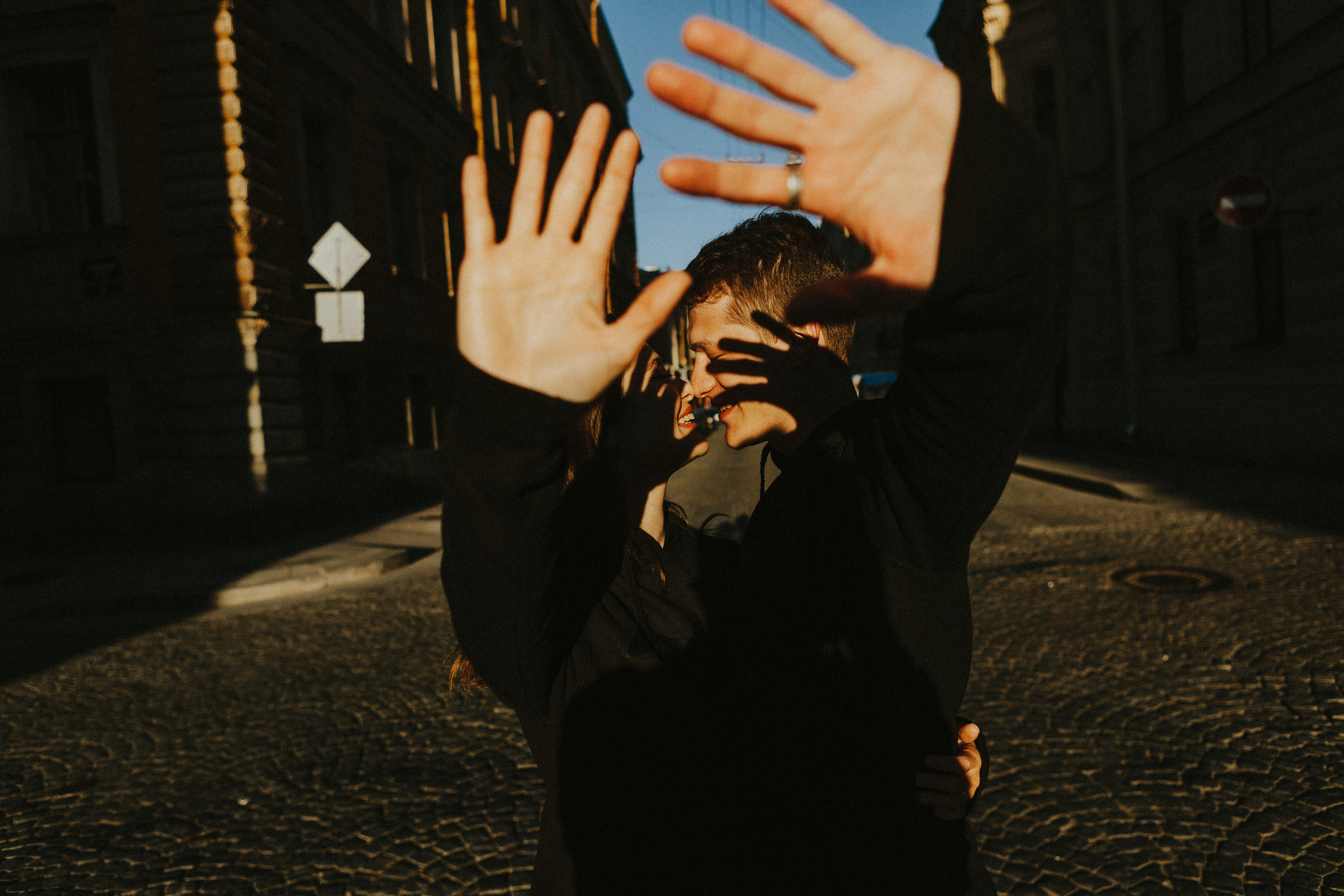 Разводные мосты, живые каменные львы. Свадебный и семейный фотограф в Санкт-Петербурге и Москве