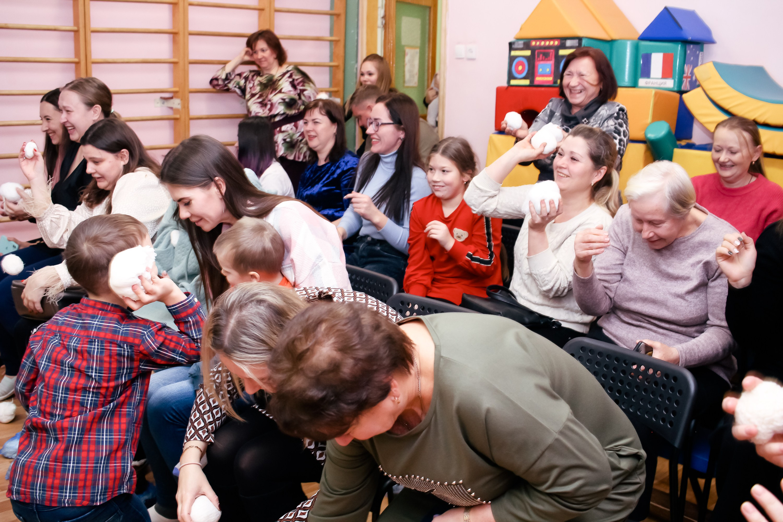 Новогодний утренник. Фотограф Великий Новгород Татьяна Чиглинцева