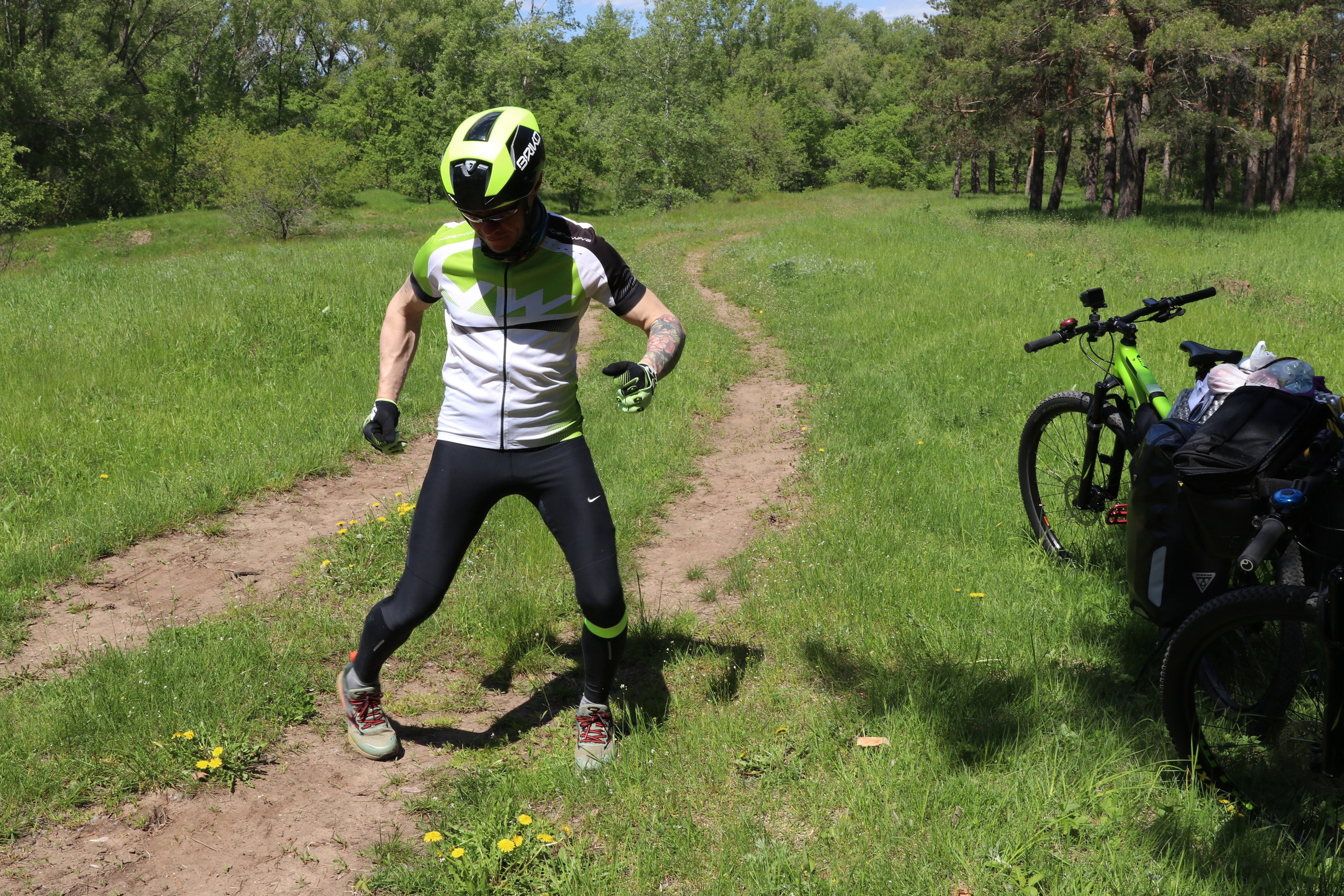 Танцы никто не отменял))