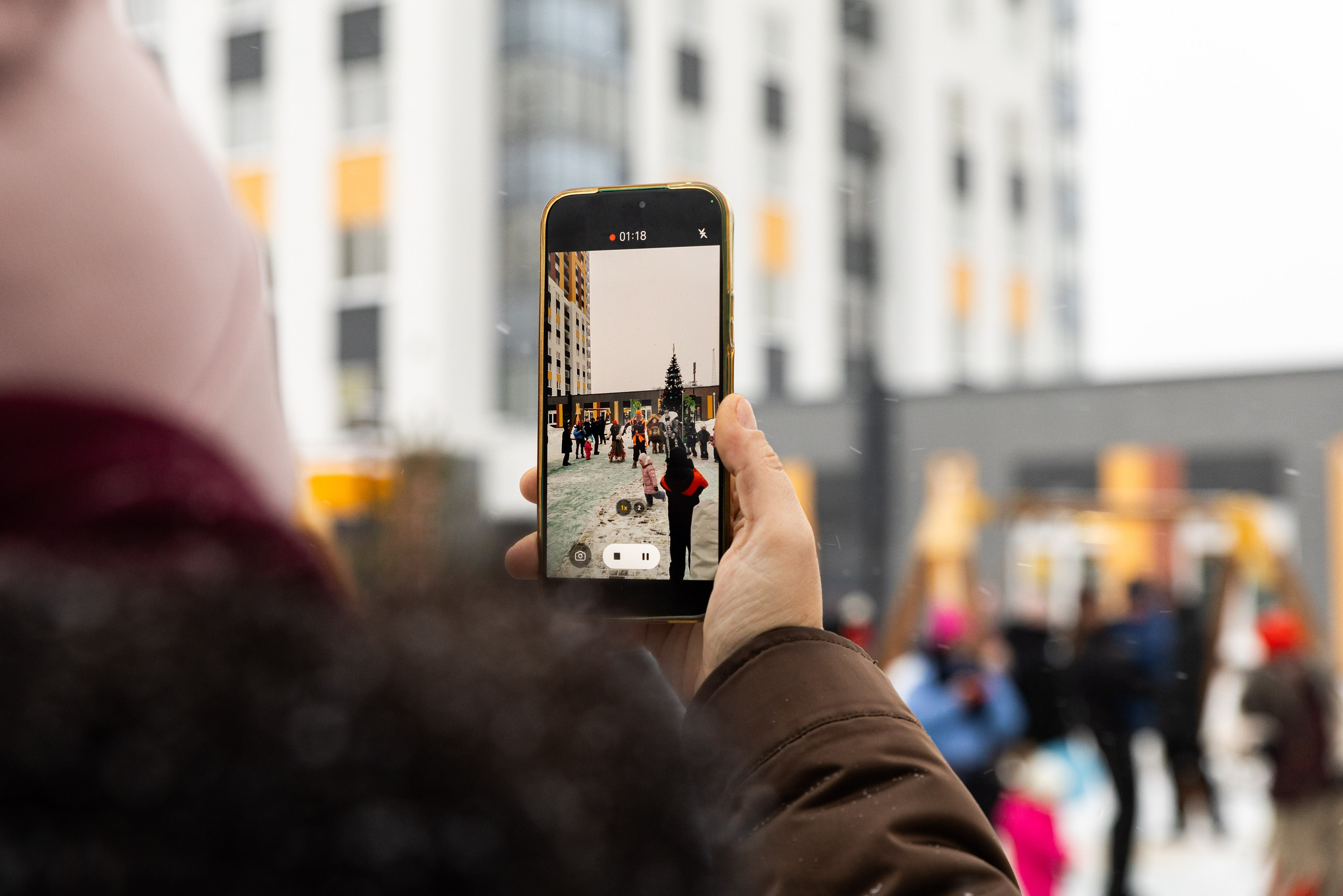 Елка у «Ривьеры», ЖК Veer Park. Фотограф Родион Нарудинов