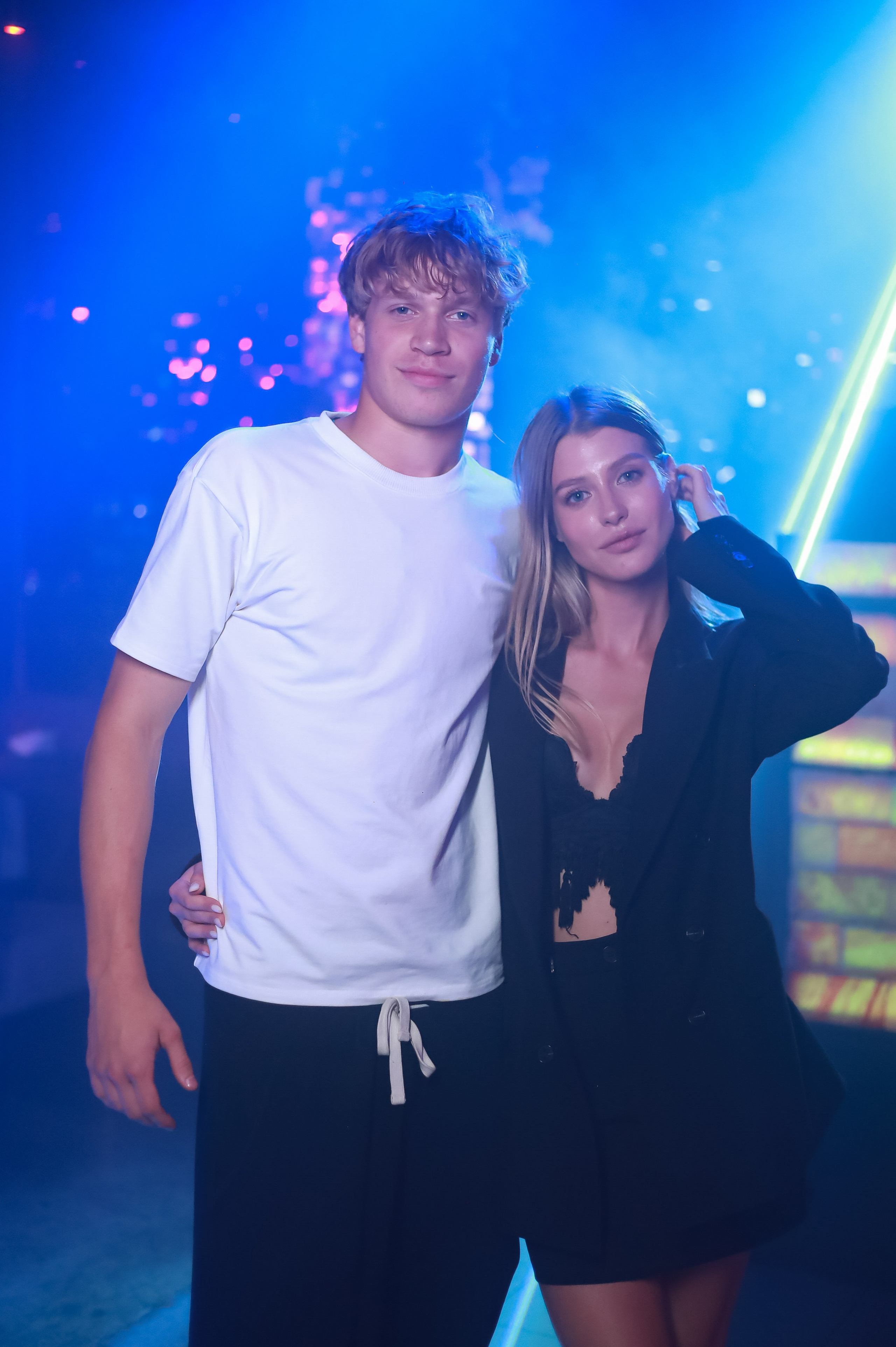 Клуб Резиденция лучшее. Контакты