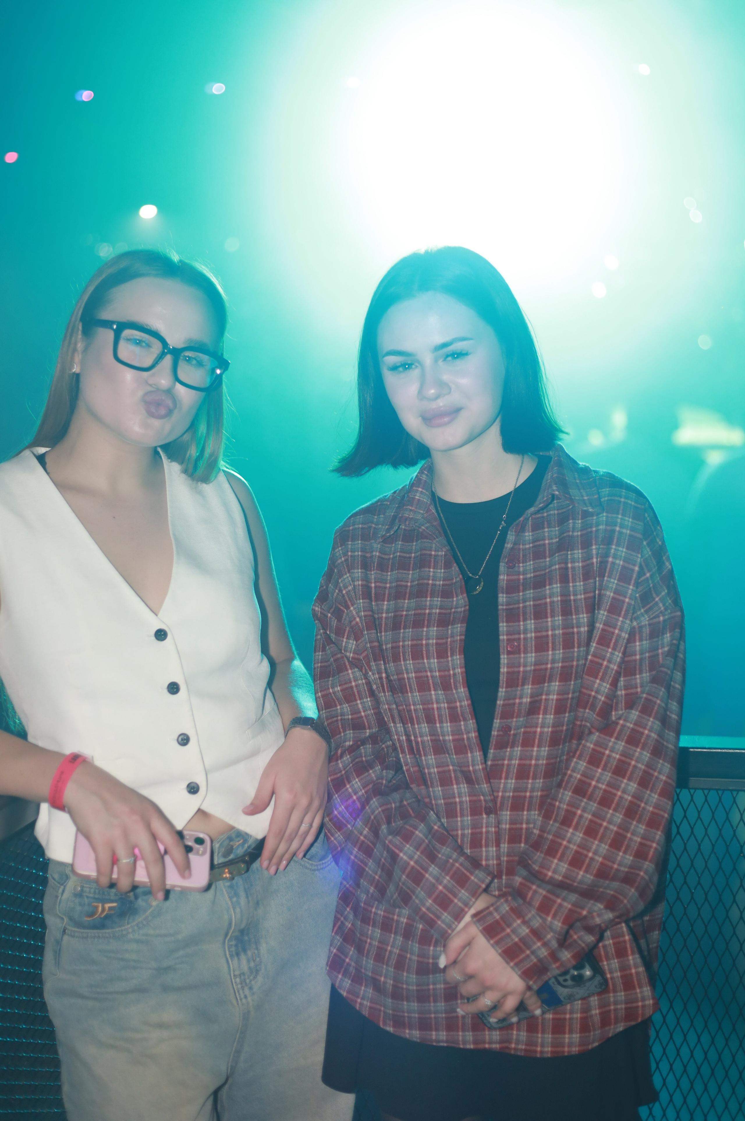 Клуб Резиденция лучшее. Контакты