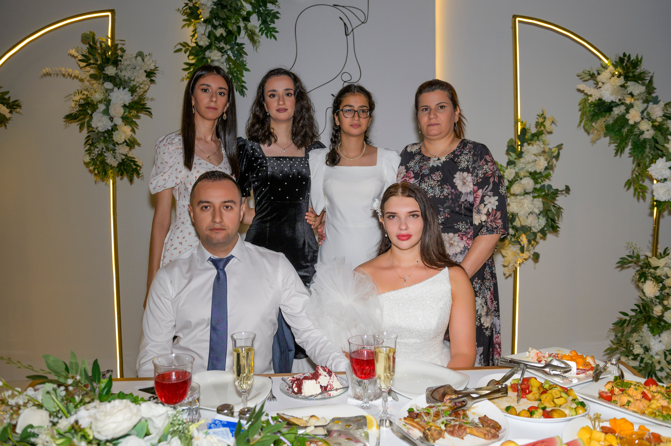 Алина и Адем. Свадебный банкет. Семейный и свадебный фотограф во Владивостоке