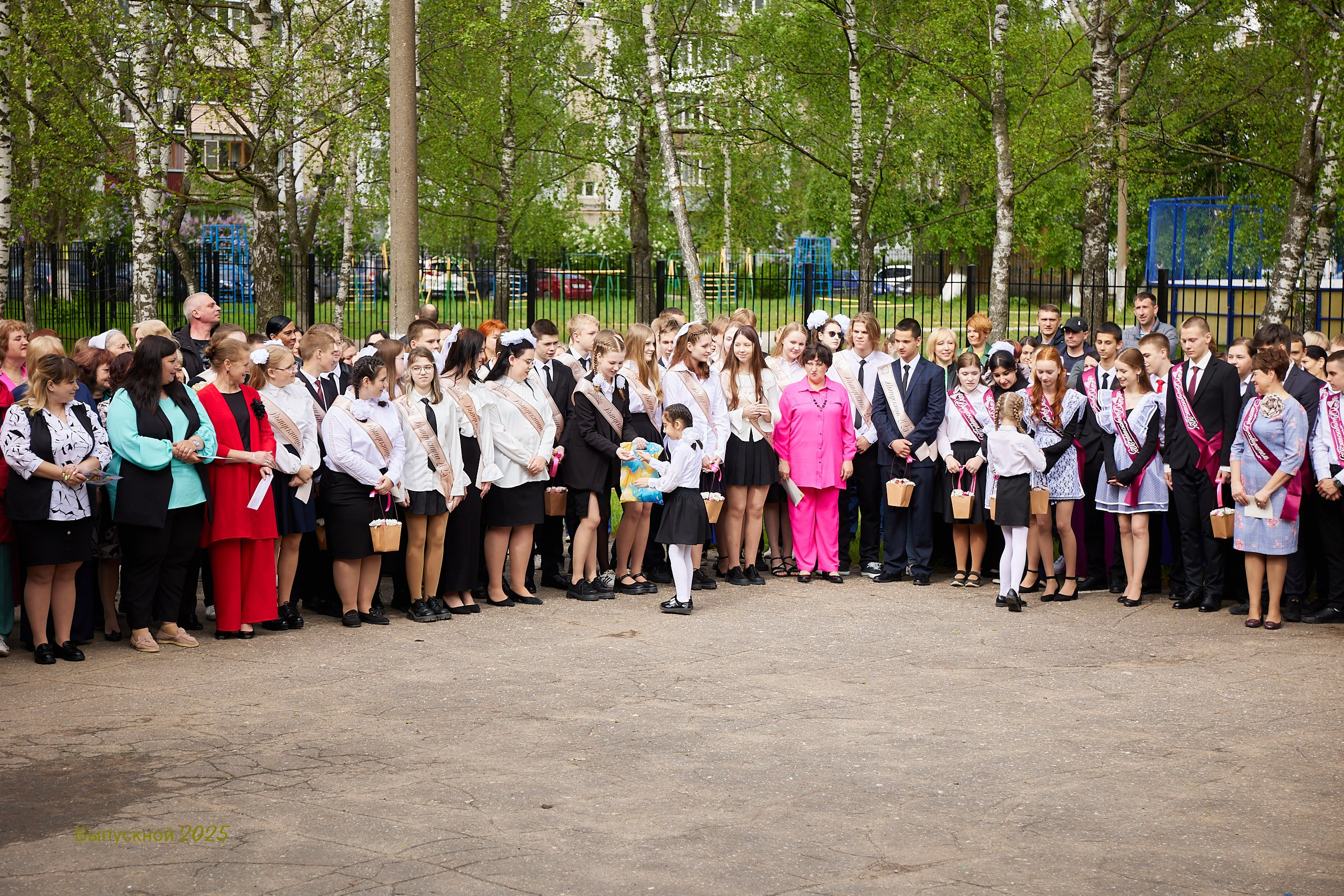 Выпускной «Прощай школа» 2025 год. Спортивный фотограф Некрасов Денис