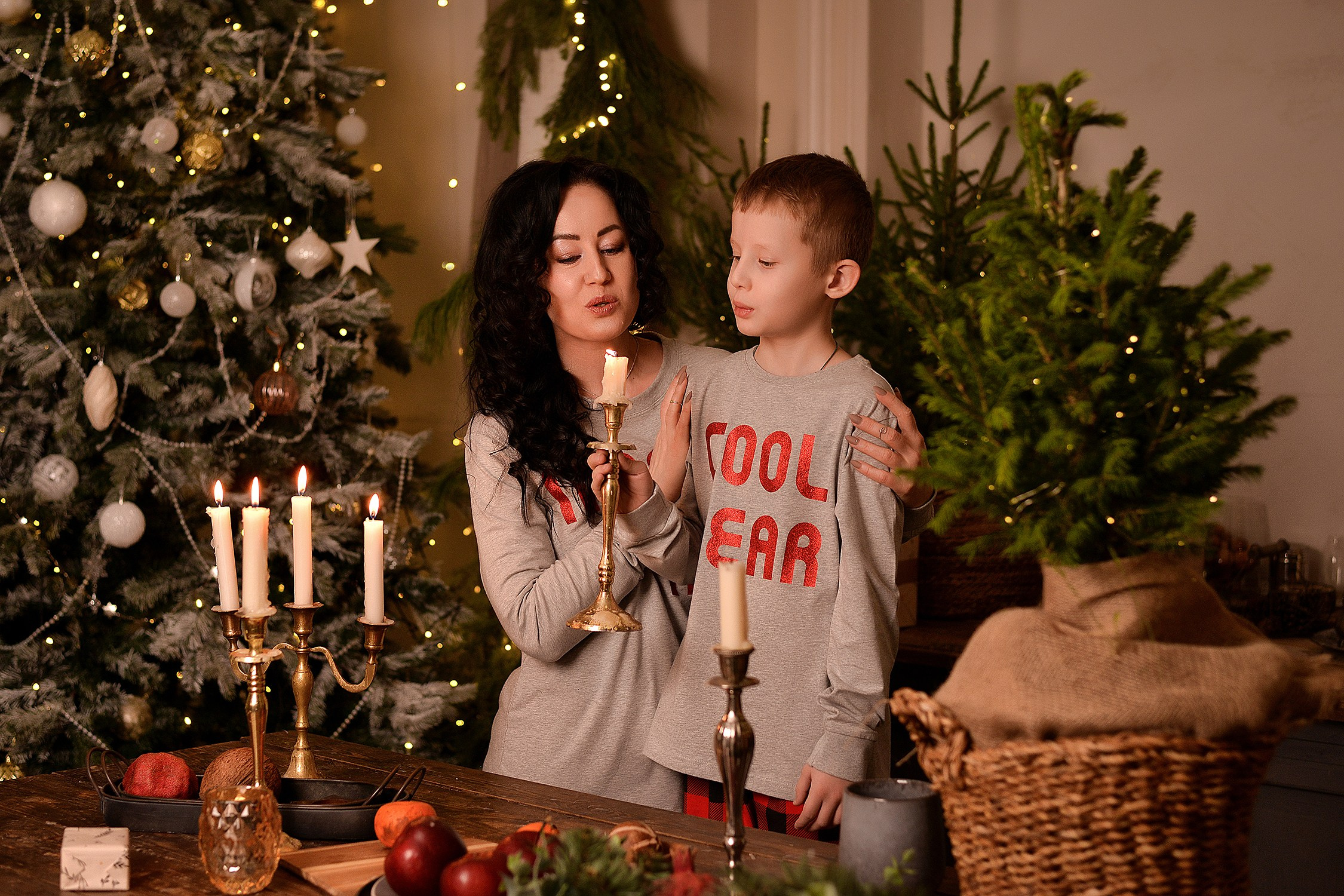 Новый год. Контакты