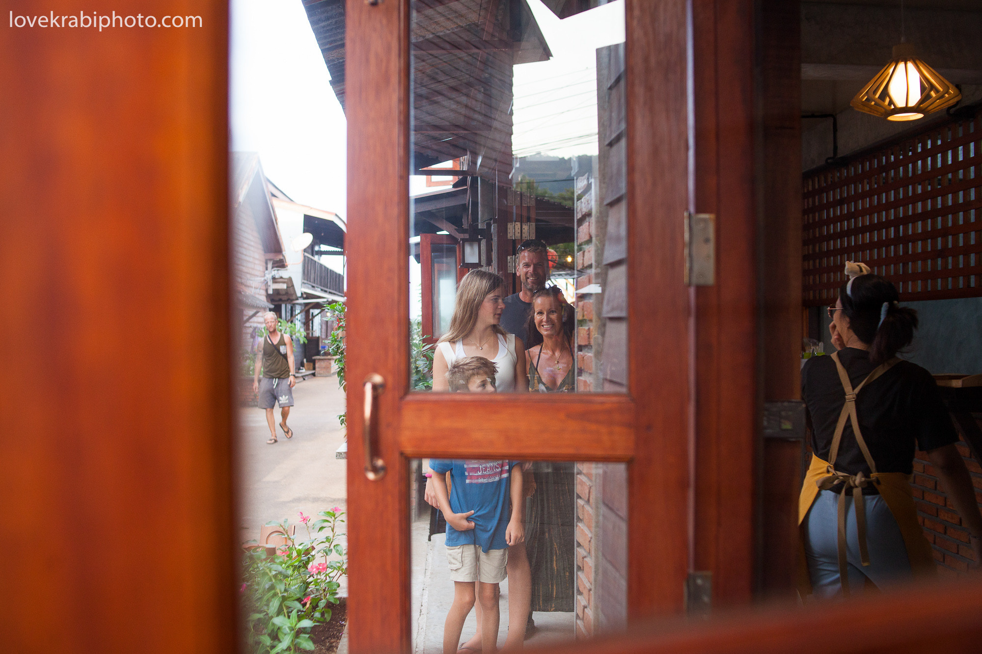 Thailand family photography, Koh Lanta photographer, kohlanta photosession, koh lanta old town, kohlanta island tour, kohlanta family resort, kohlanta beautiful beach