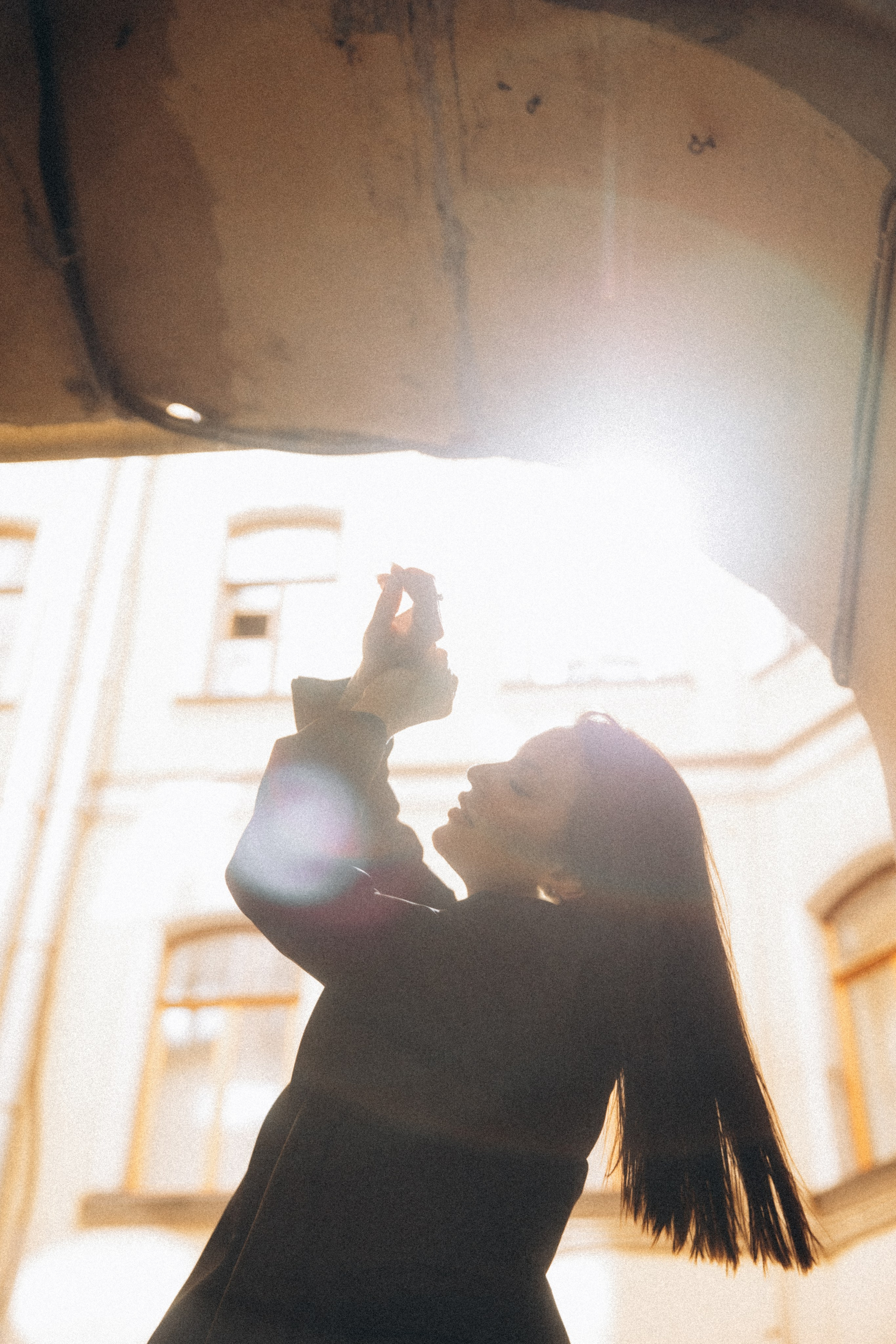 Ольга, прогулка по Фонтанке и фотосессия в парадной Ромашка. Фотограф в Санкт-Петербурге Разиля Идиятуллина