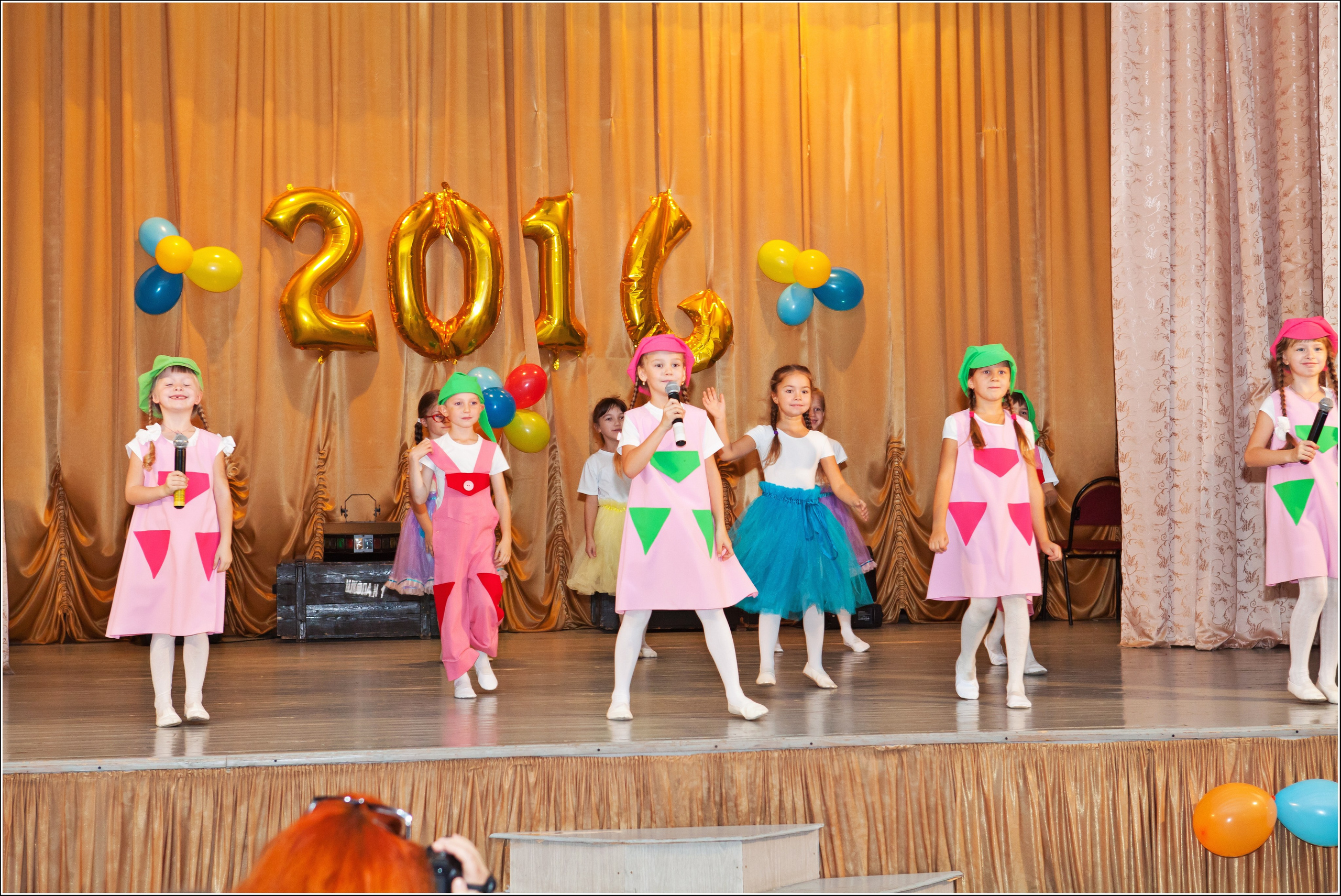 Выступление коллектива Дежавю. Фото и видео Москва, Московский. Свадебный фотограф, видеограф, фотосессии, видеосъемка