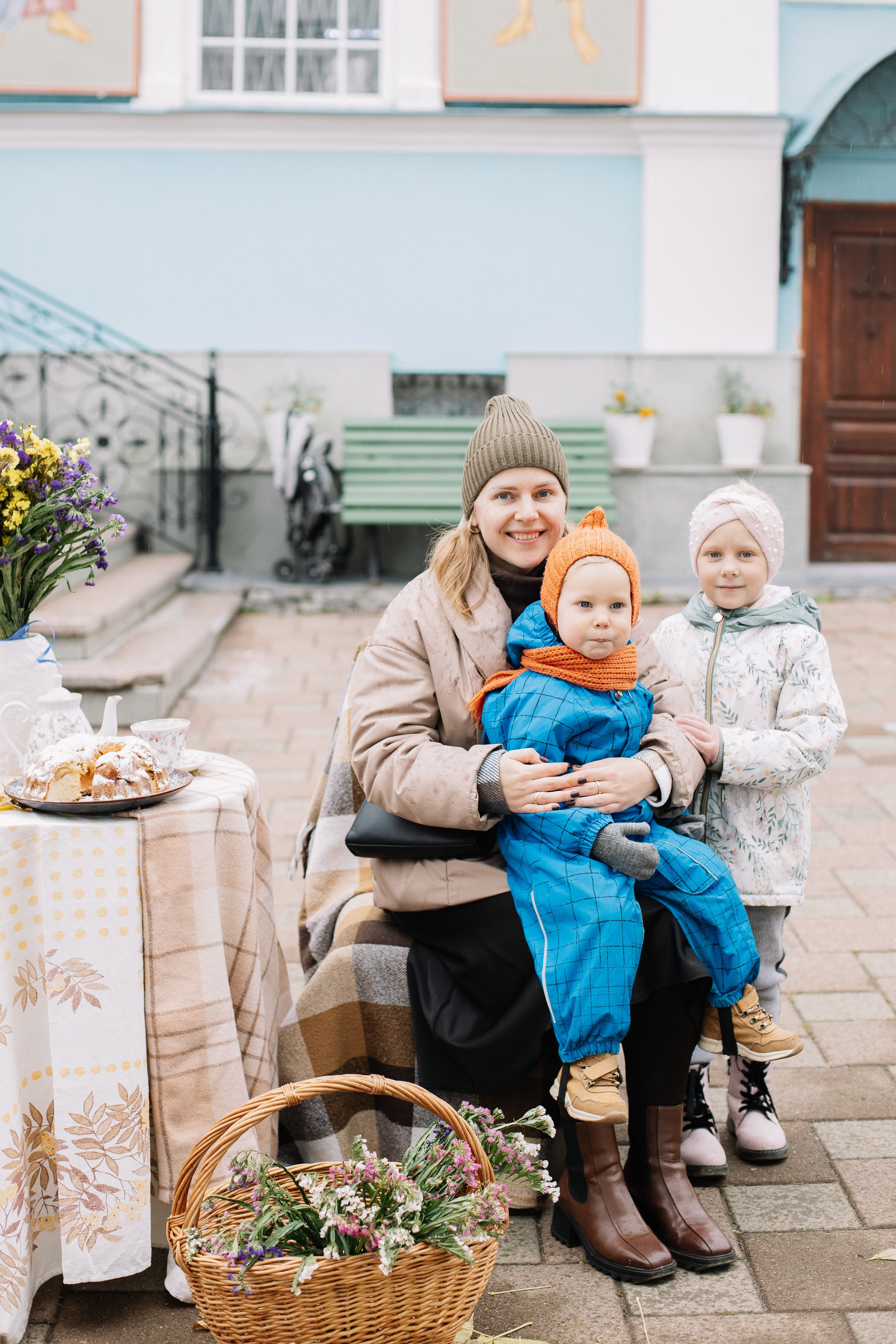 Покров в храме Иоанна Предтечи. Семейный фотограф Трусова Евгения в Екатеринбурге