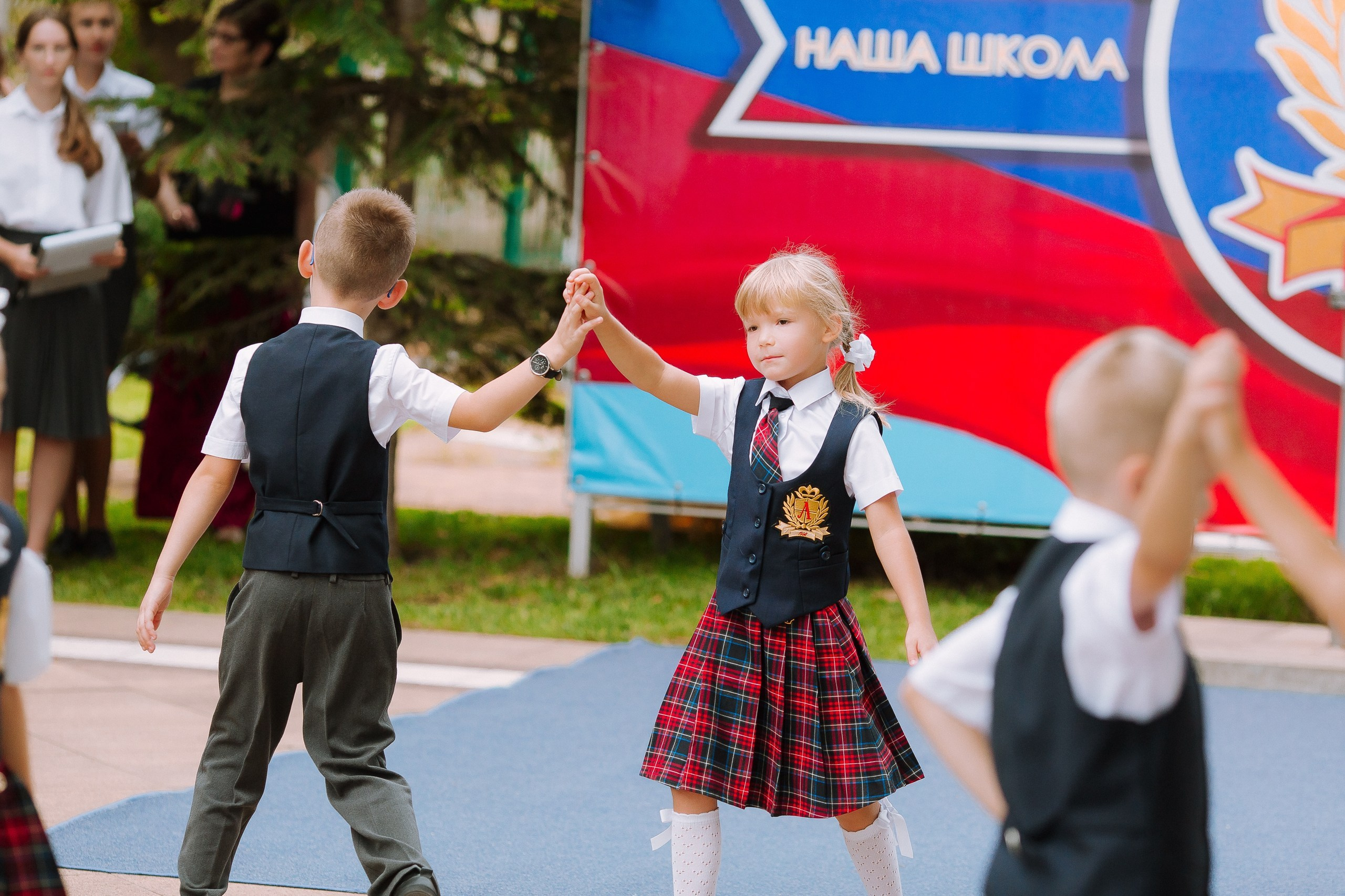 1 класс школа «Личность». Выпускные альбомы Натальи Бутко: Новороссийск, Анапа, Геленджик