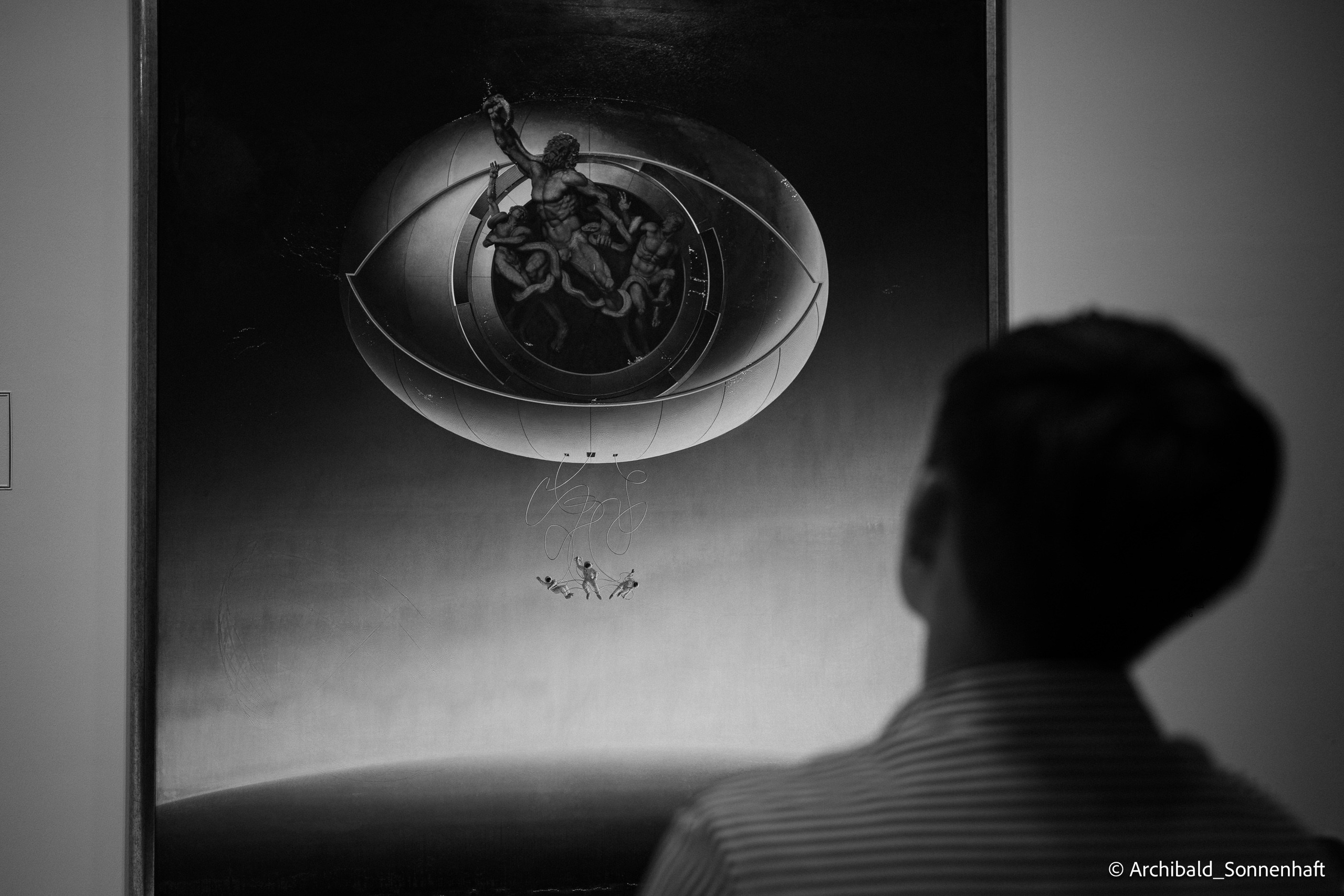 Walking in GZ, sunday. Photographer in Guangzhou, China. Archibald Sonnenhaft