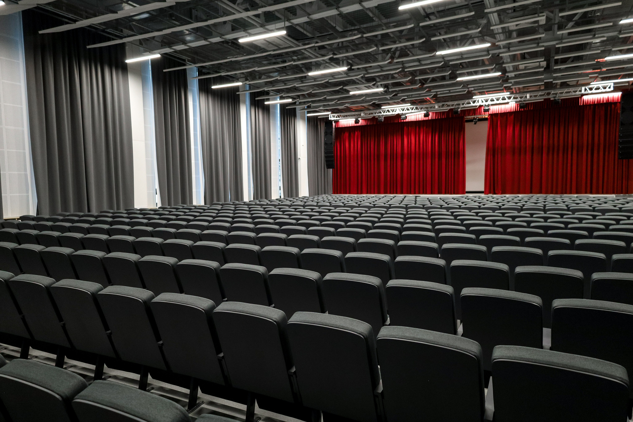 Актовый зал. Фотограф Москва — Сергеева Анастасия