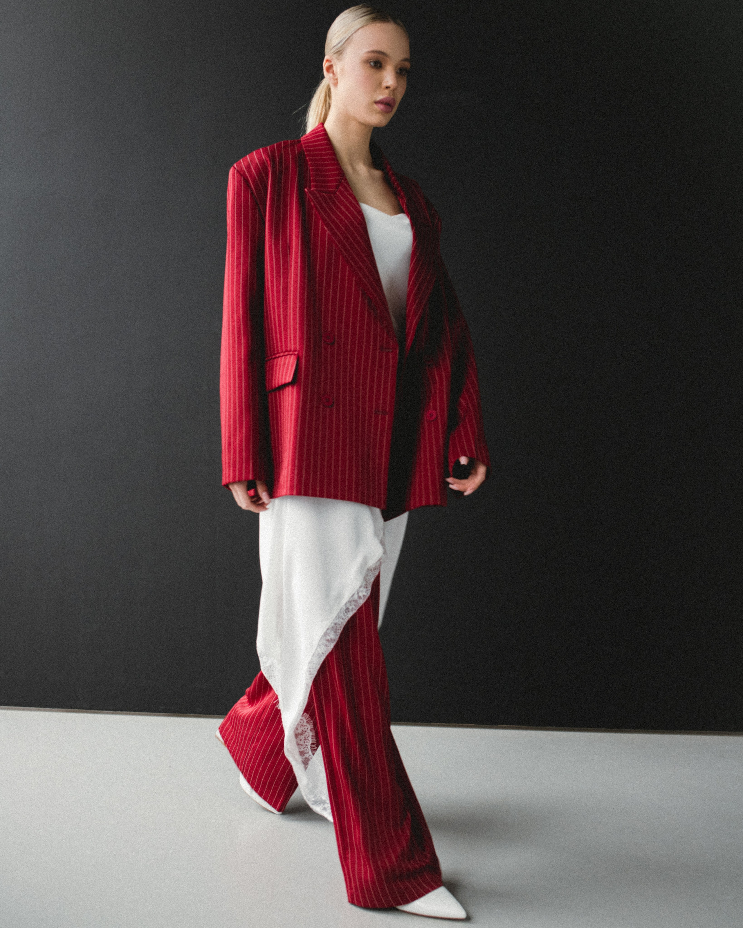 Модельная школа Khanova. Фотограф в Москве и Сургуте Алла Лесовая. Снимаю каталог для брендов и индивидуальные портреты для людей