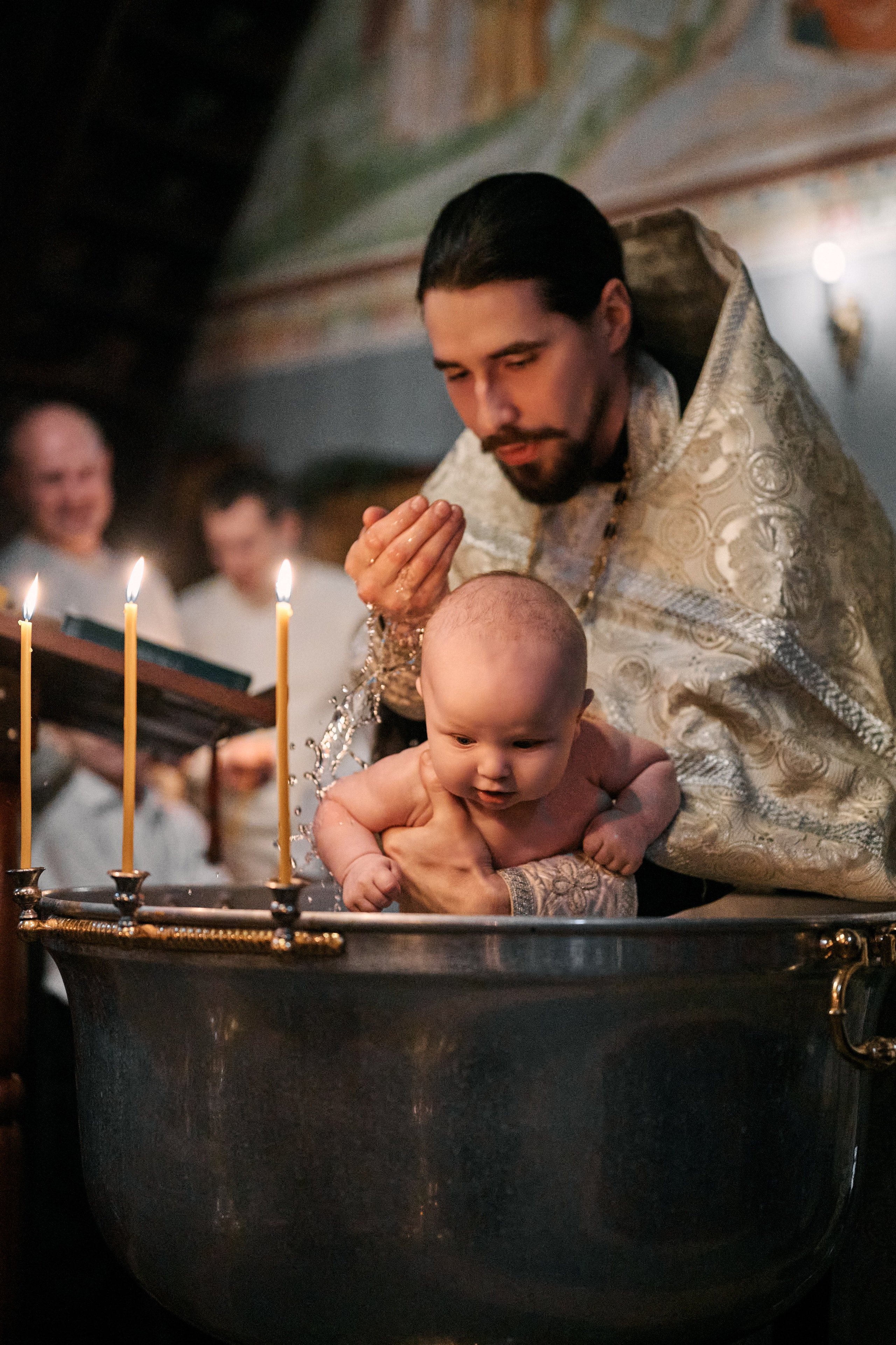 Крещение в храме Василия Великого на Горке. Свадебный фотограф Надежда Максимова