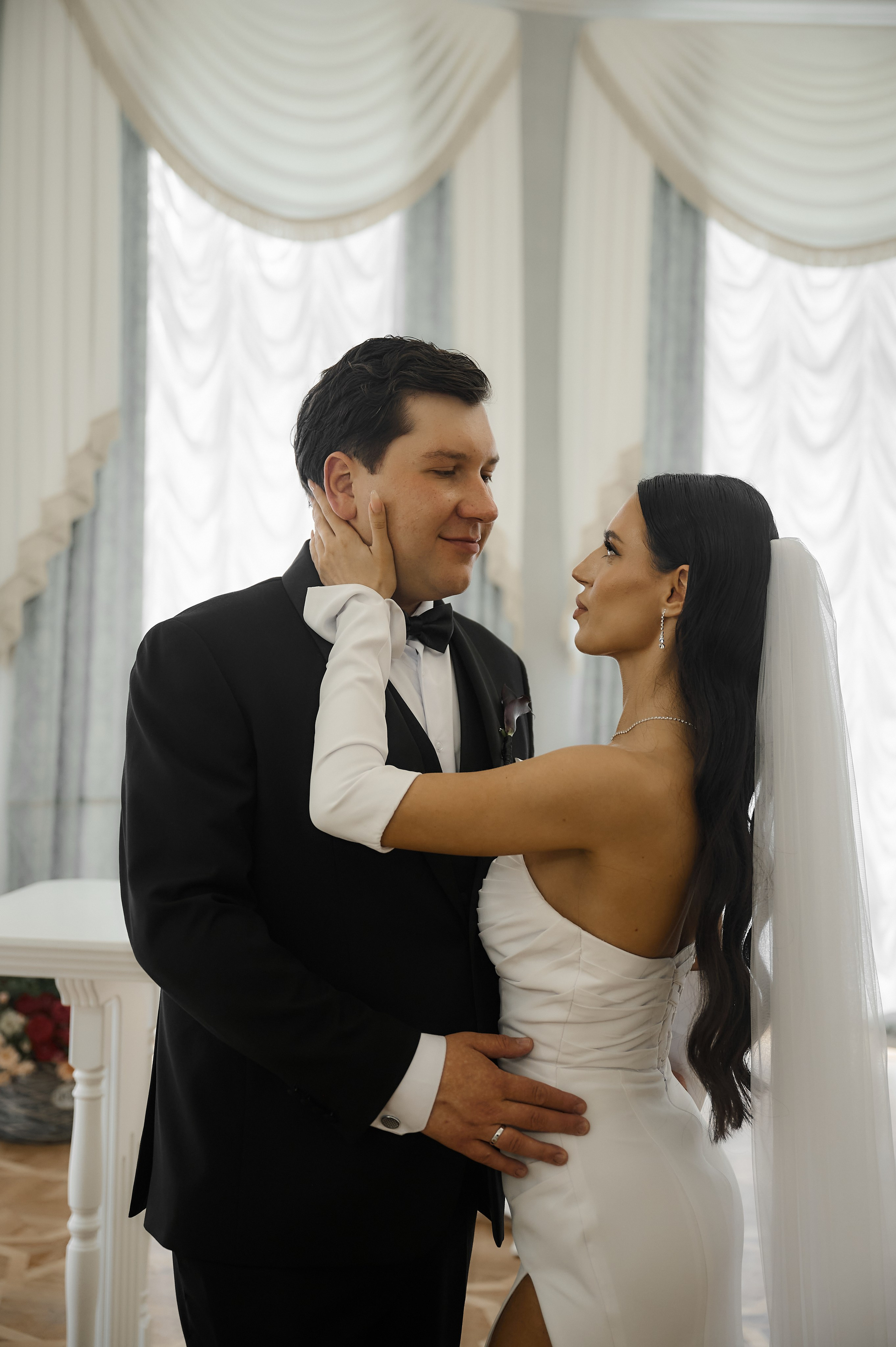 Свадебная прогулка в Богородицке. Свадебный фотограф в Туле Никита Беляев