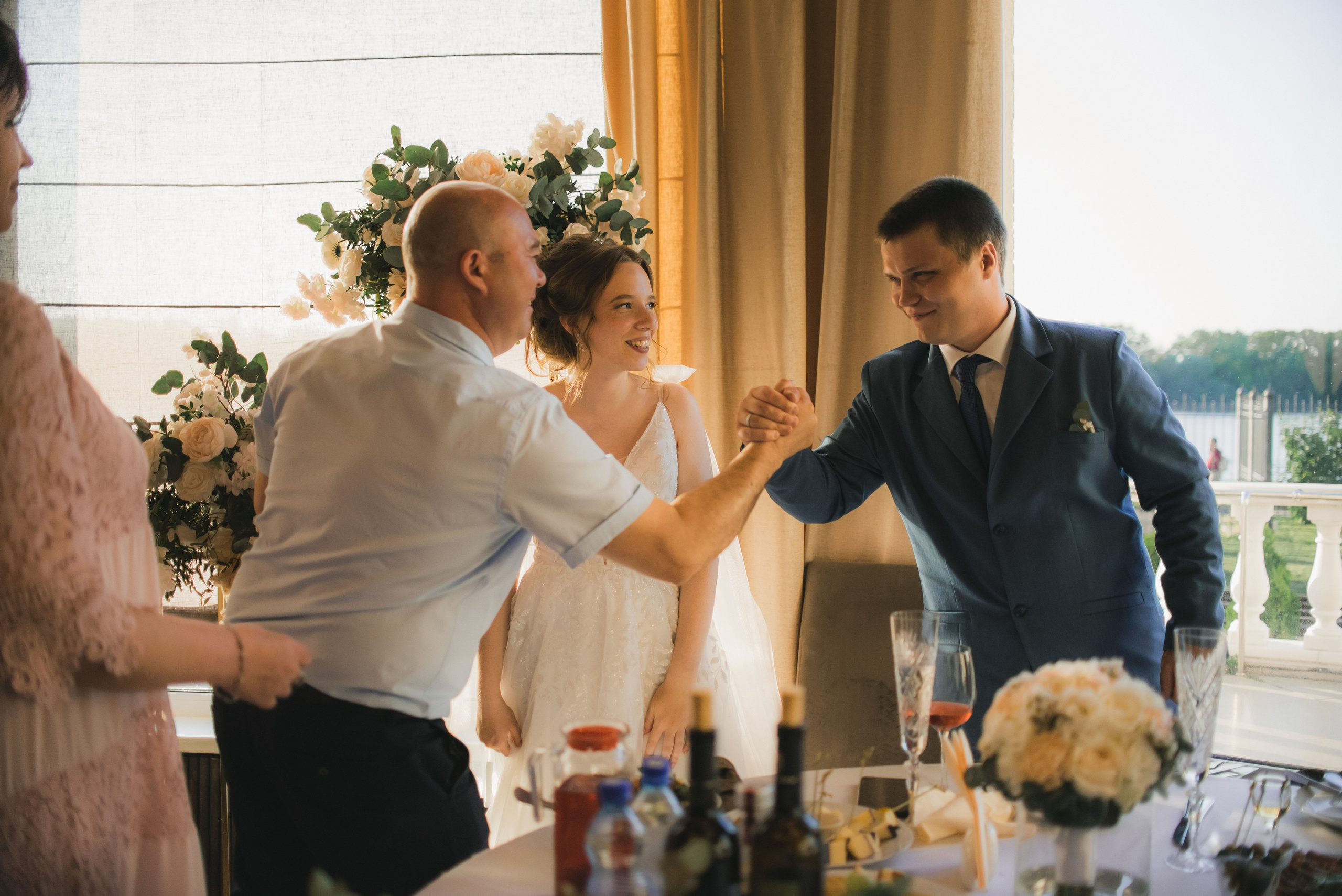 Саксофонист москва ведущий москва живая музыка на свадьбу ведущий. Свадебный ведущий в Москве Саксофон на свадьбу