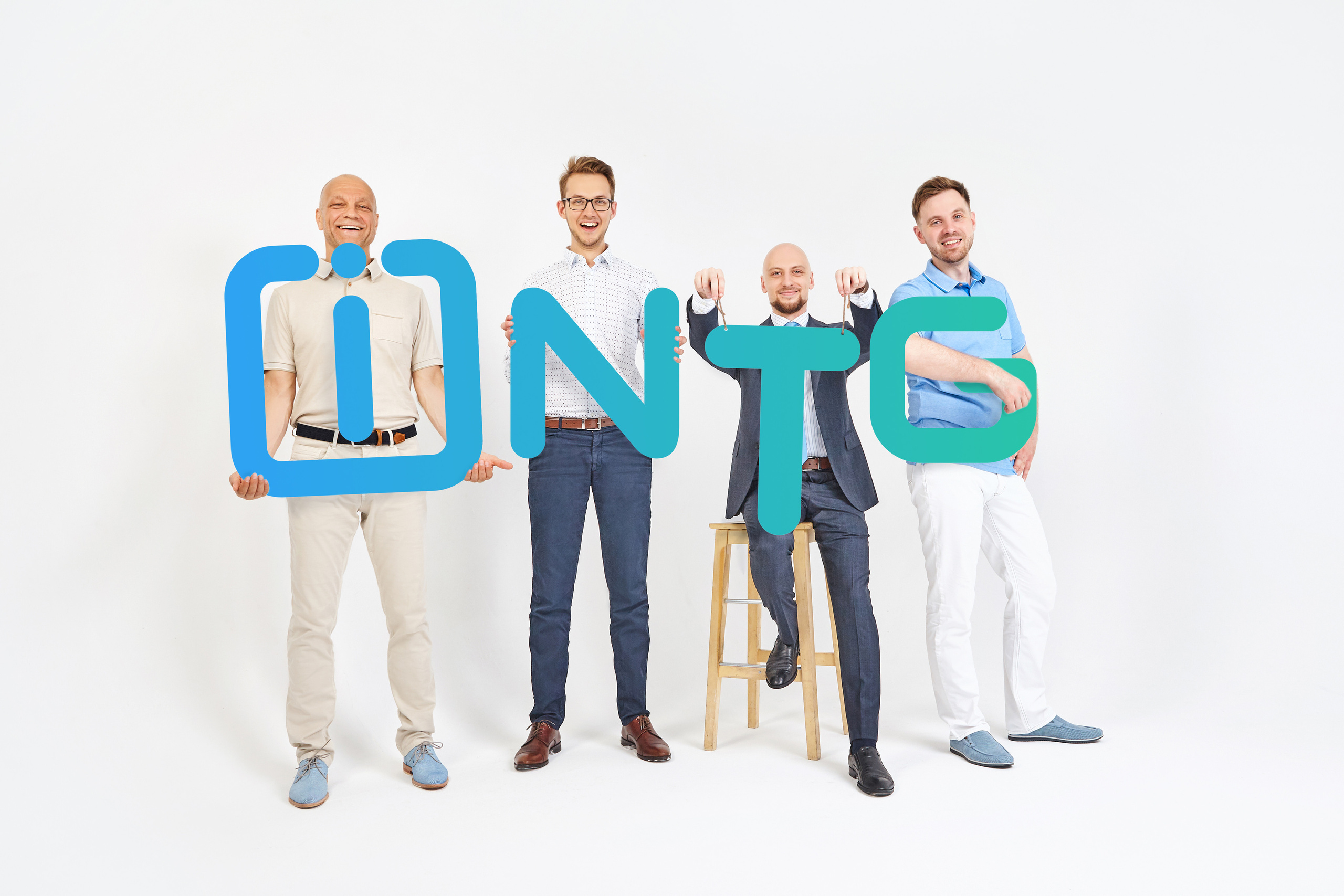 Деловой портрет компании INTG. Рекламный фотограф Санкт-Петербург Катерина Мишкель