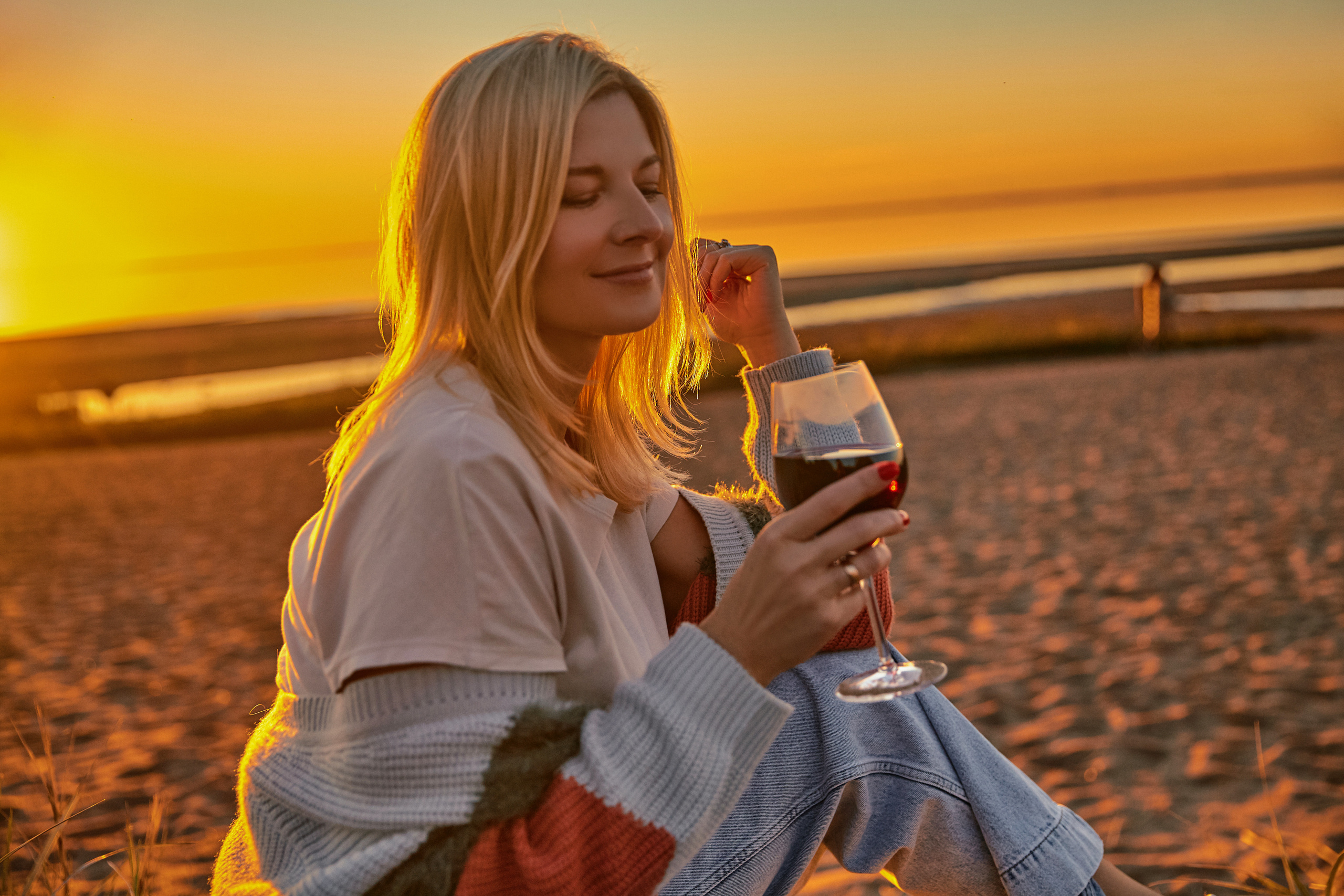 Женский портрет на Финском заливе. Рекламный фотограф Санкт-Петербург Катерина Мишкель