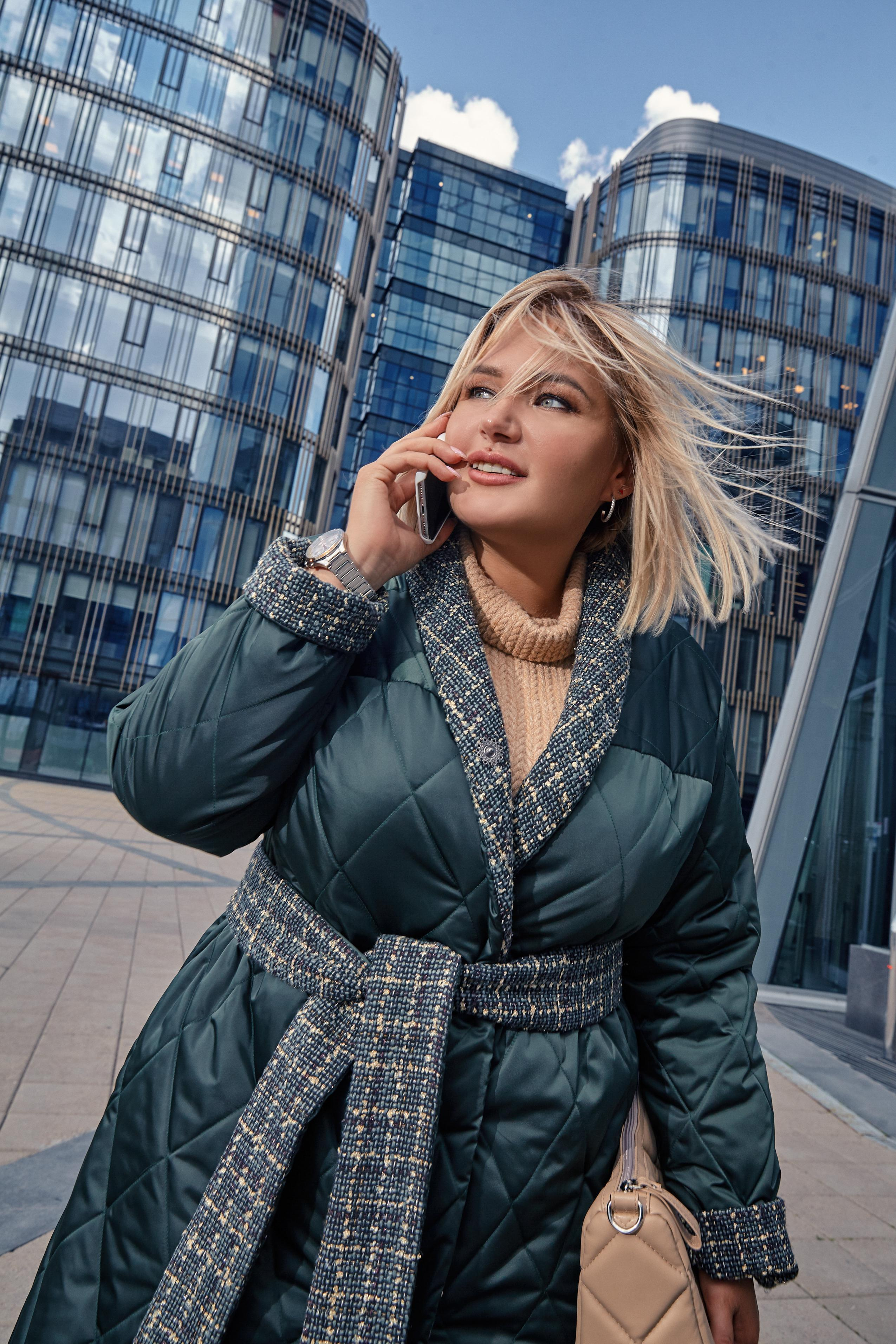 Рекламная съемка для бренда плюс сайз одежды Eva Graffova. Рекламный фотограф Санкт-Петербург Катерина Мишкель