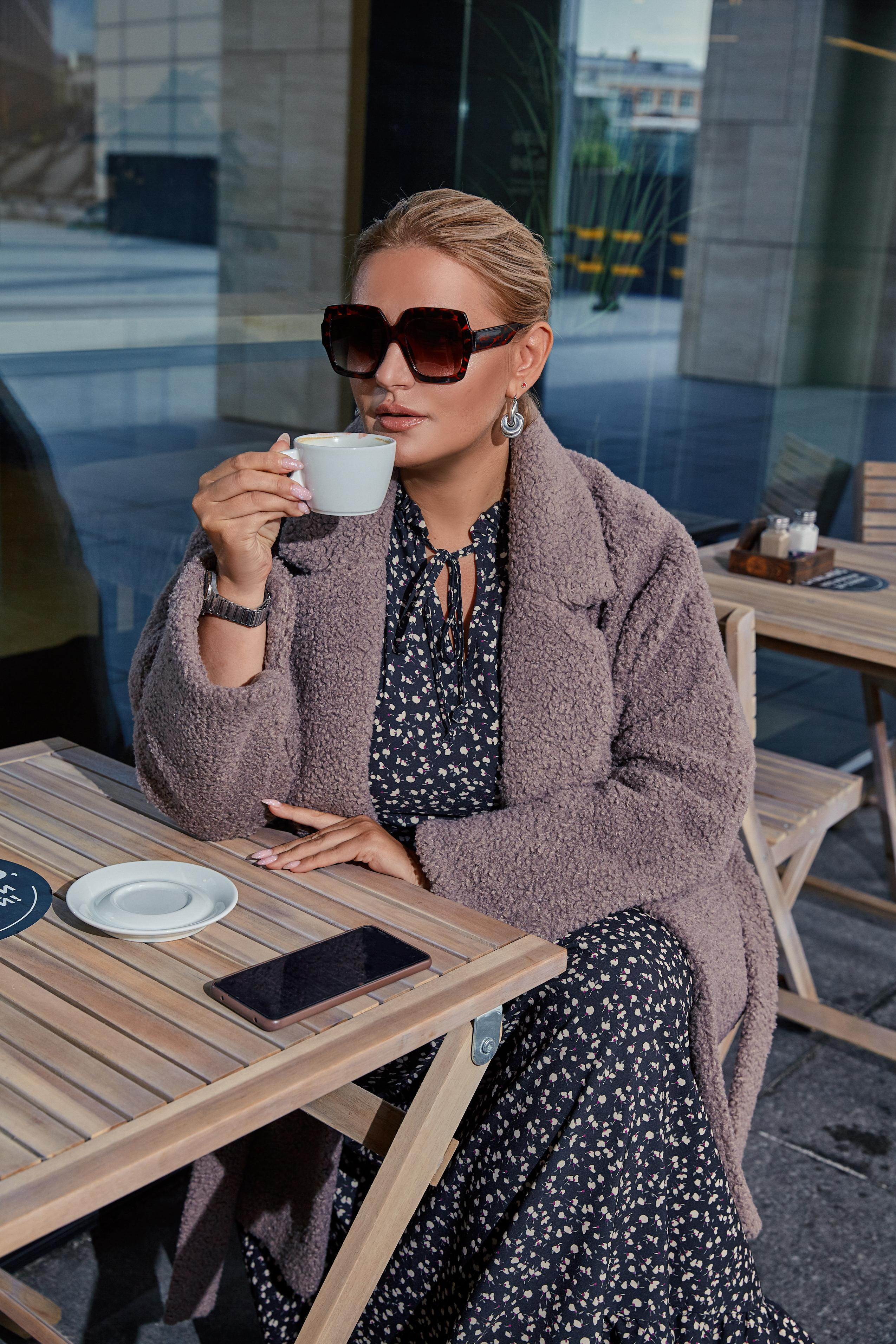 Рекламная съемка для бренда плюс сайз одежды Eva Graffova. Рекламный фотограф Санкт-Петербург Катерина Мишкель